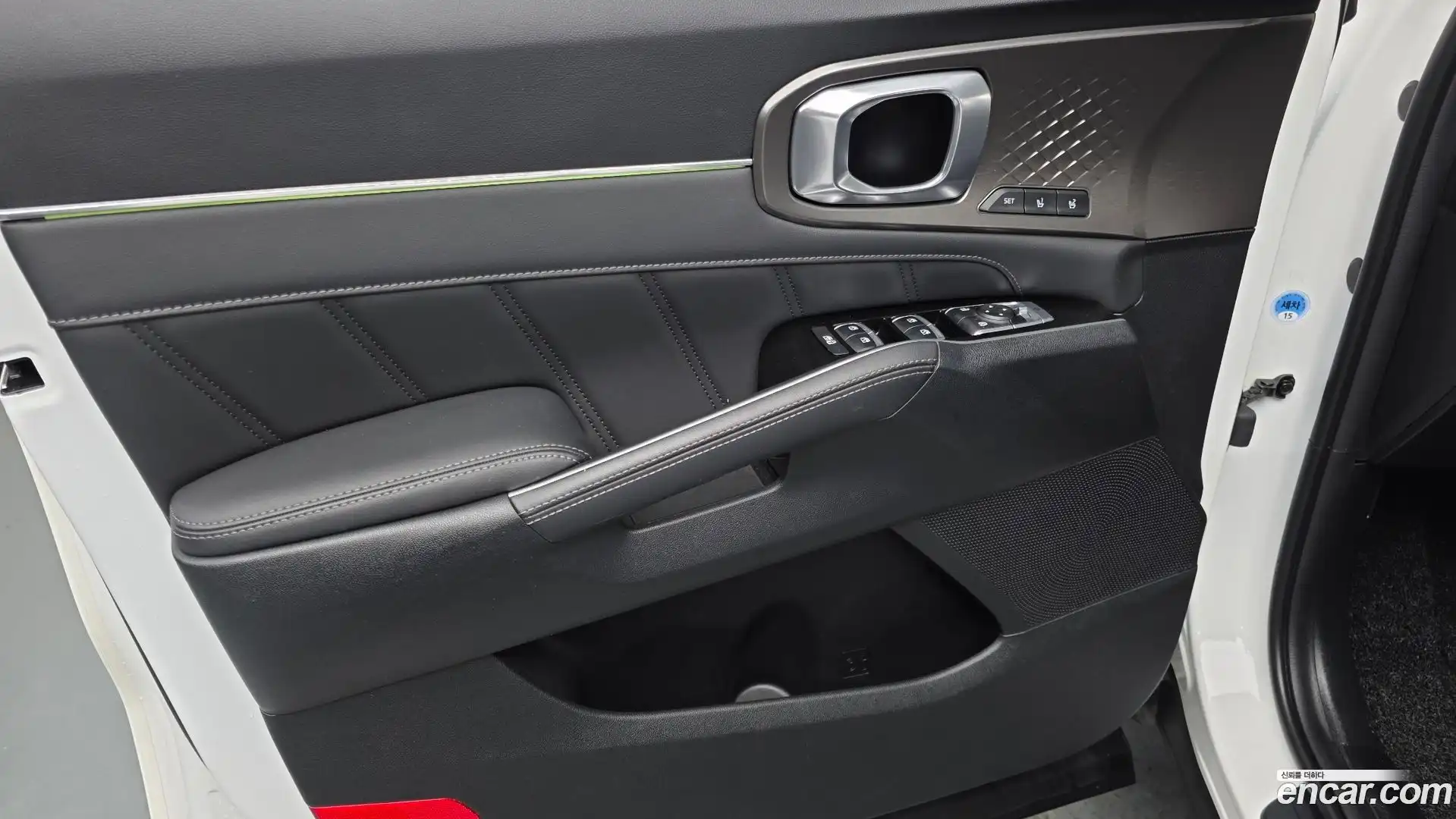 Sorento Kia 2022.3-INNER-034