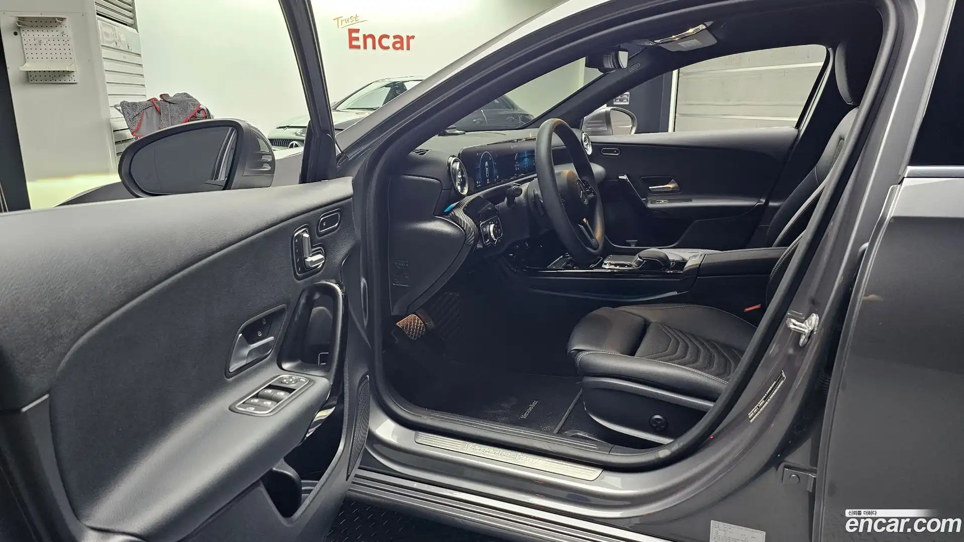 A-Class Mercedes-Benz 2020.8-INNER-010