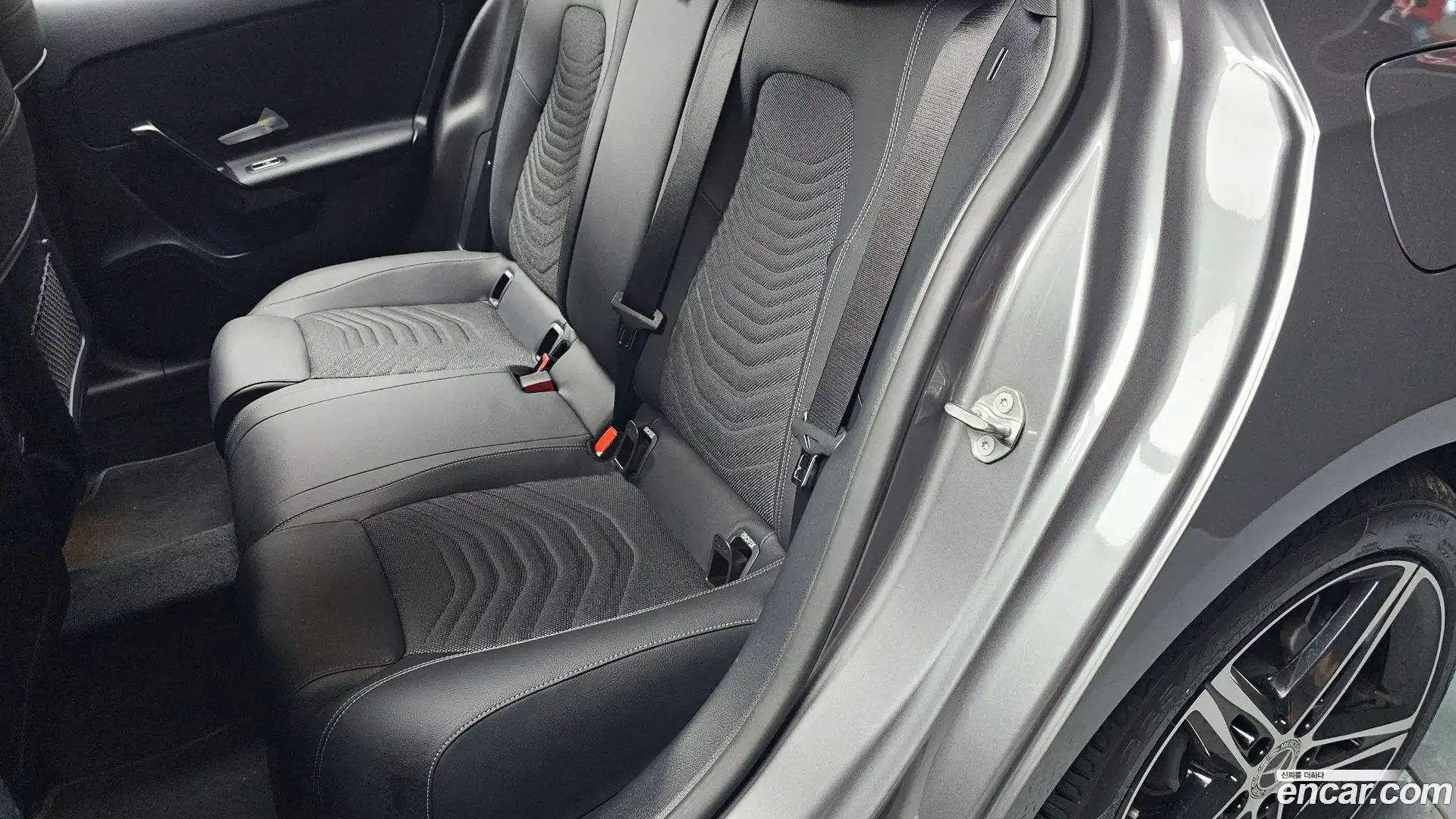A-Class Mercedes-Benz 2020.8-OPTION-043
