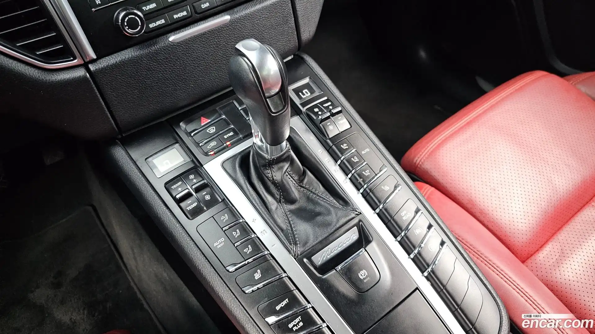 Macan Porsche 2016.6-INNER-009
