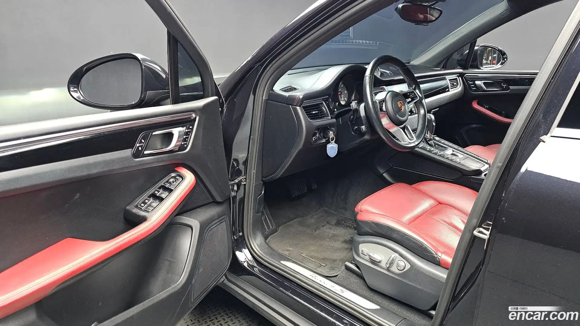 Macan Porsche 2016.6-INNER-010