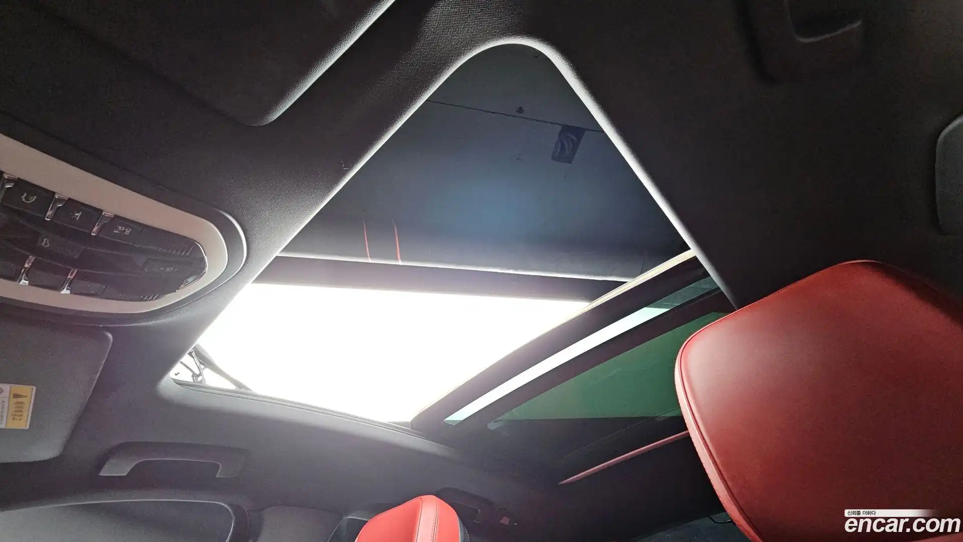 Macan Porsche 2016.6-OPTION-023