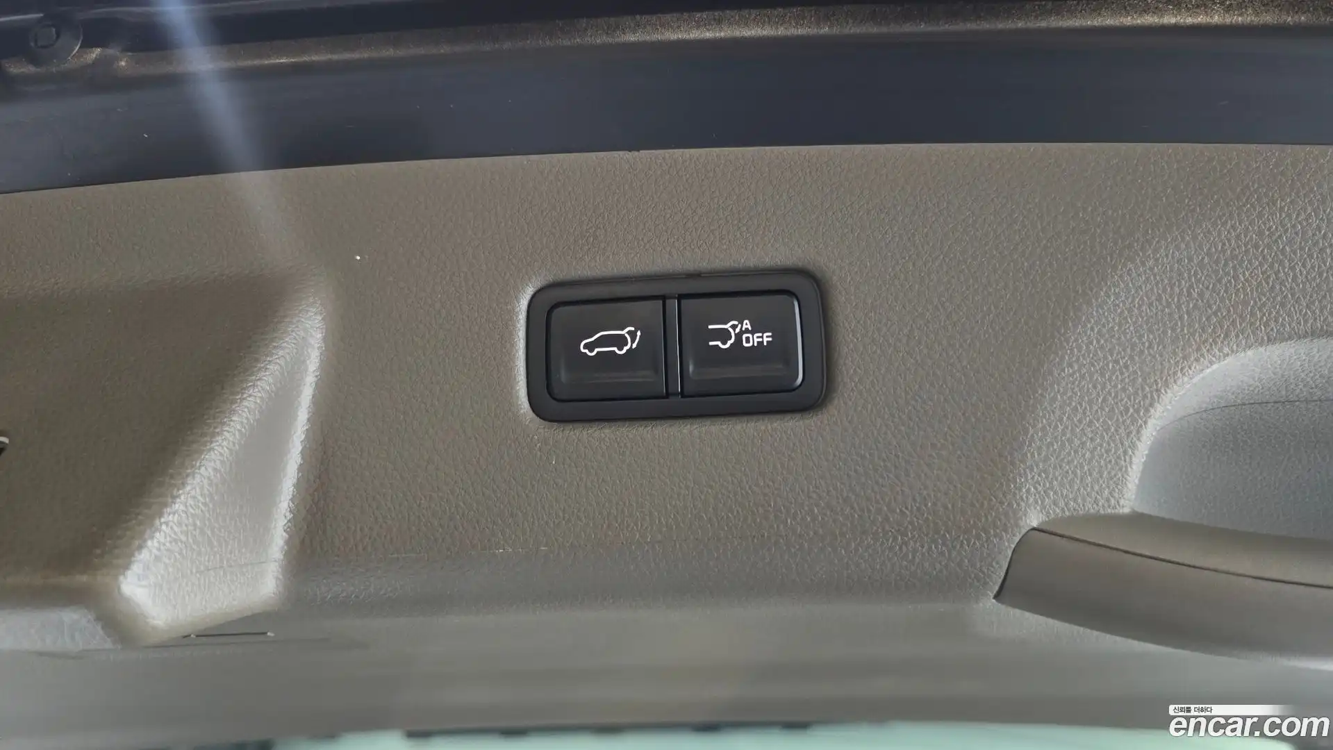 Canival Kia 2023.4-OPTION-024