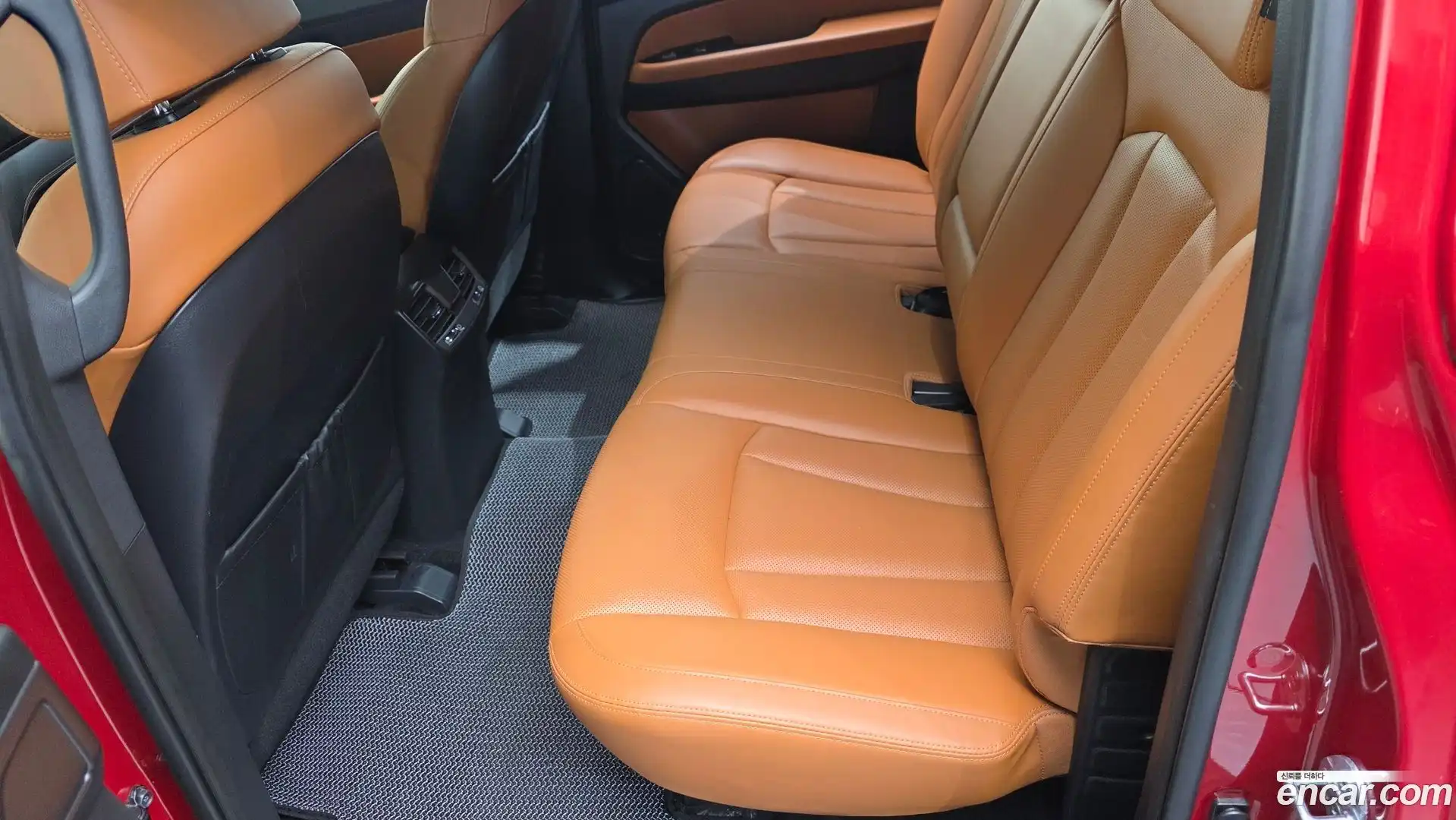 Rexton KG Mobility 2022.11-INNER-036