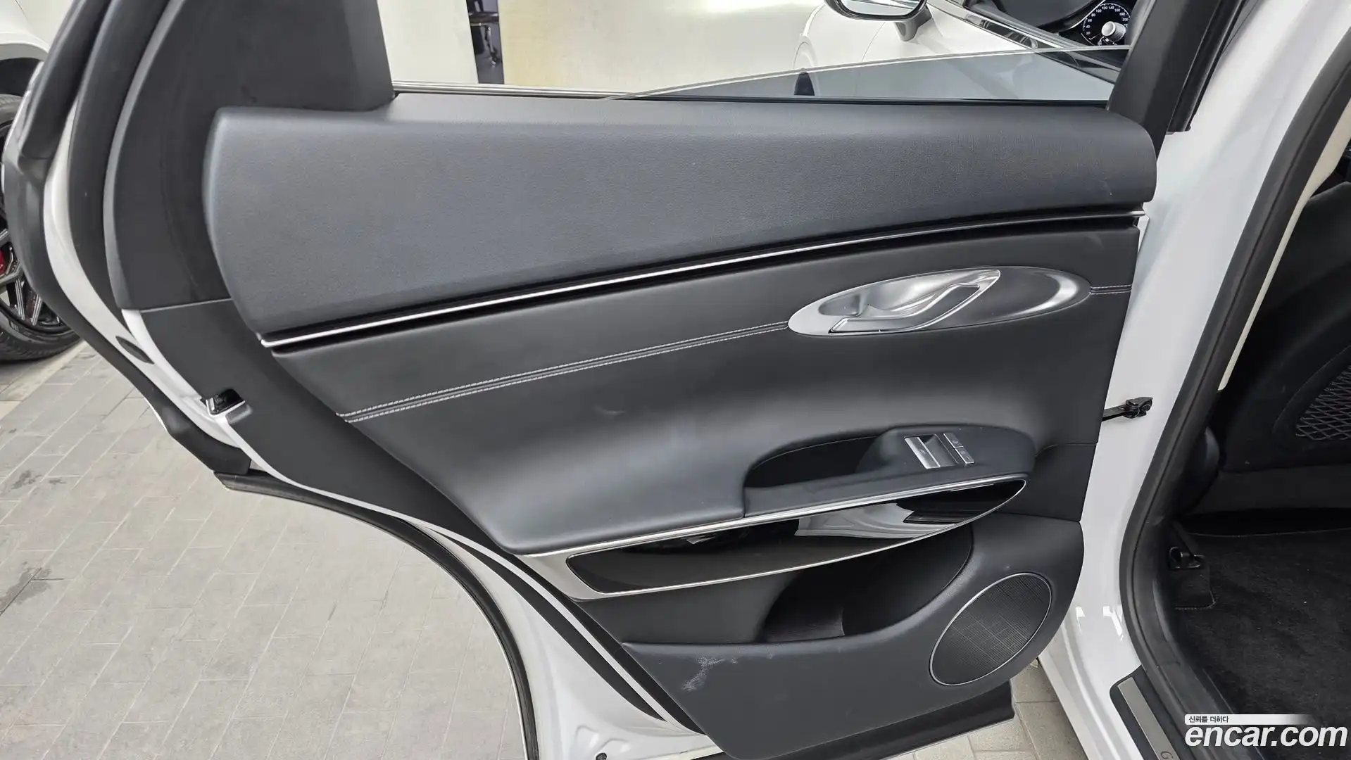GV70 Genesis 2021.1-INNER-035