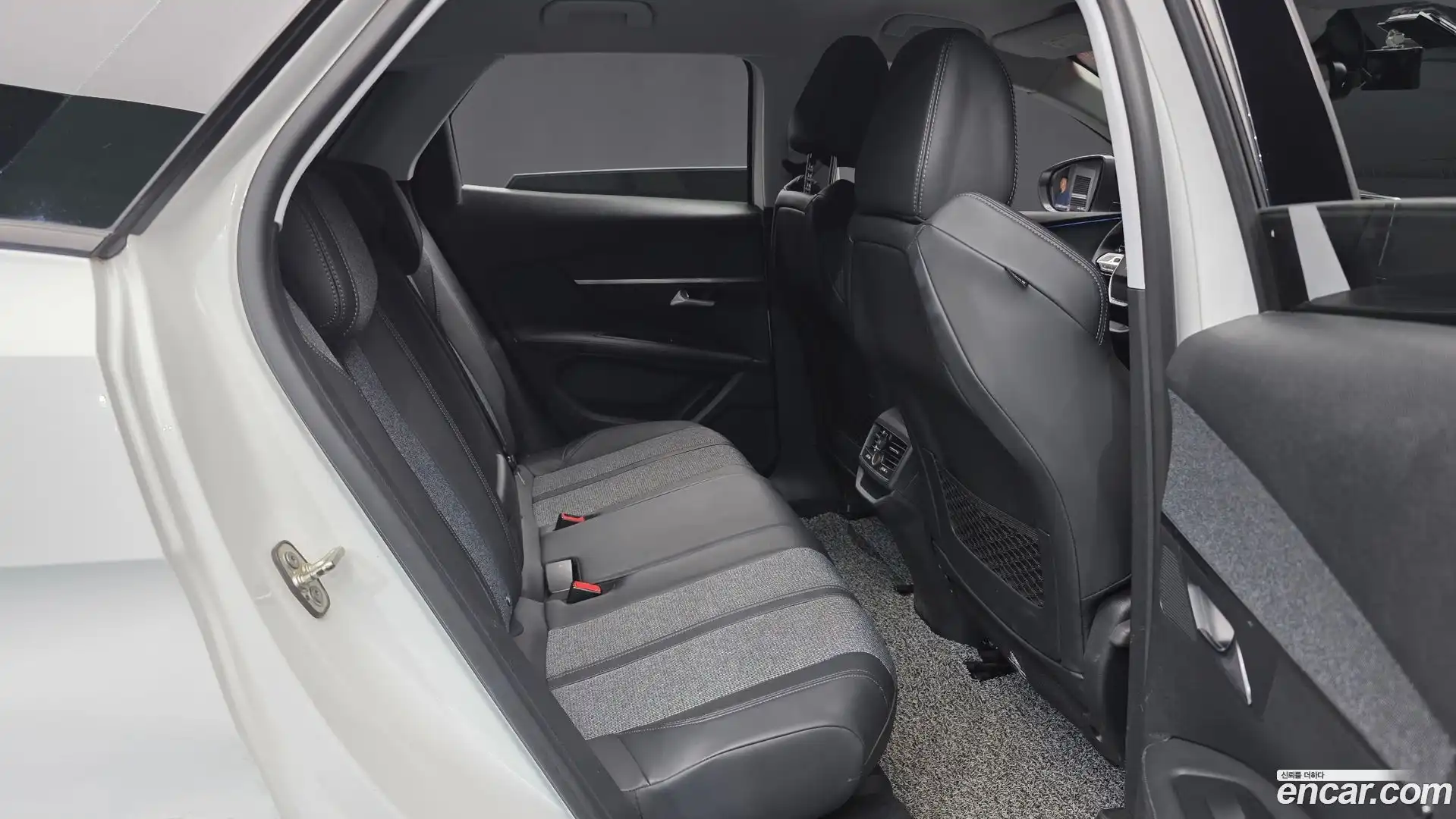 3008 Peugeot 2018.5-OPTION-015