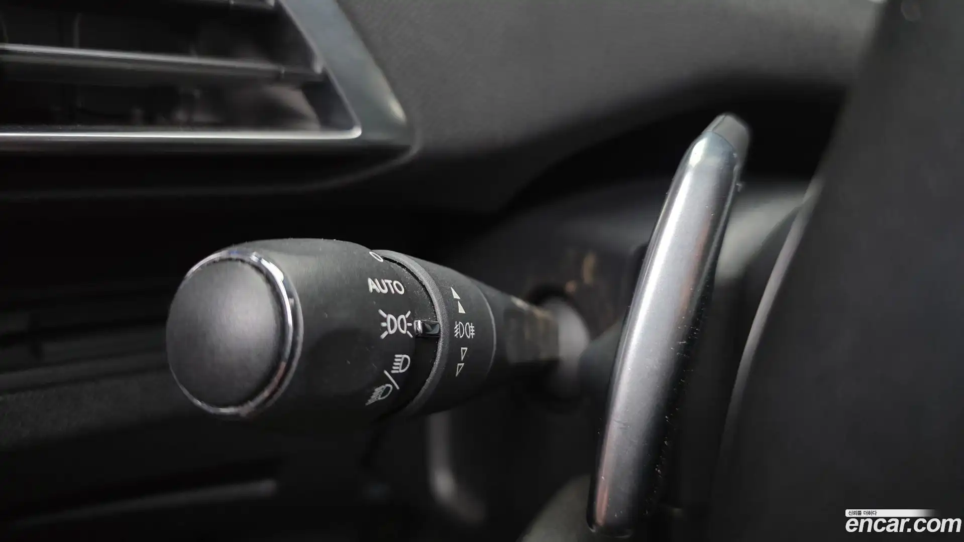 3008 Peugeot 2018.5-OPTION-019