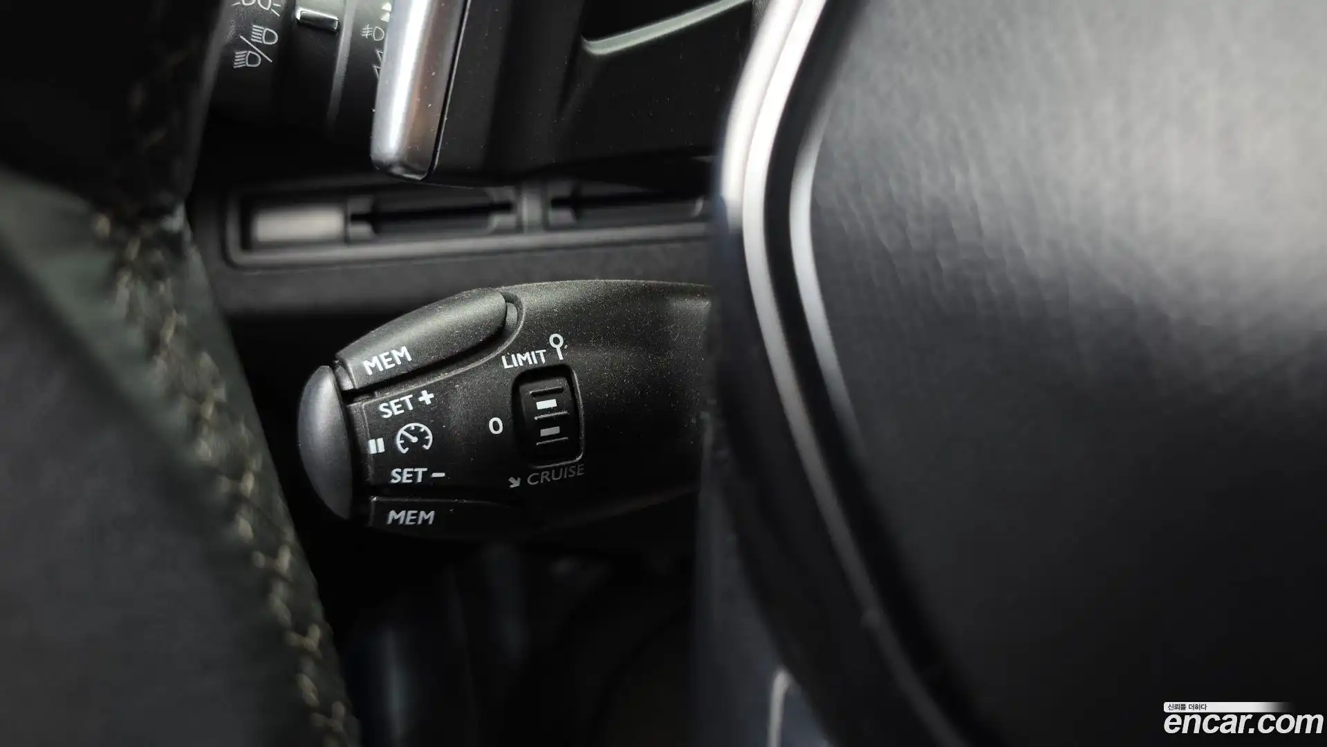 3008 Peugeot 2018.5-OPTION-022