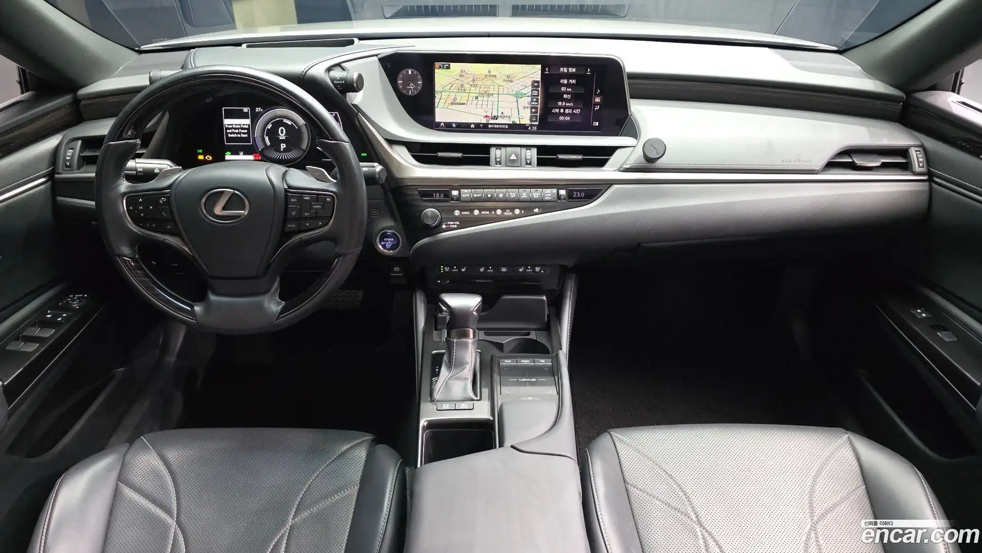 ES Lexus 2018.9-INNER-007