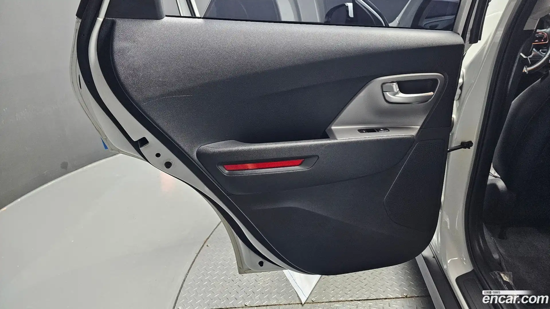Niro Kia 2023.6-INNER-035