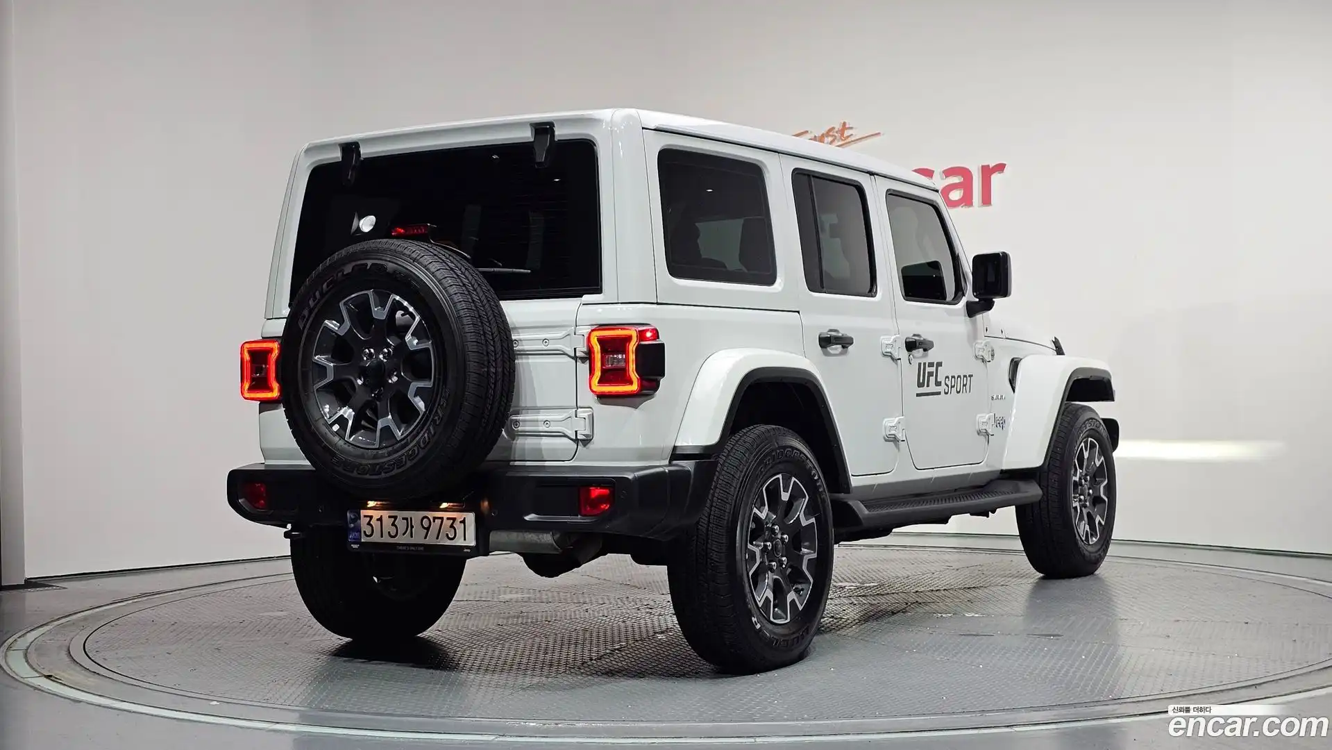 Wrangler Jeep 2024.0-OUTER-002