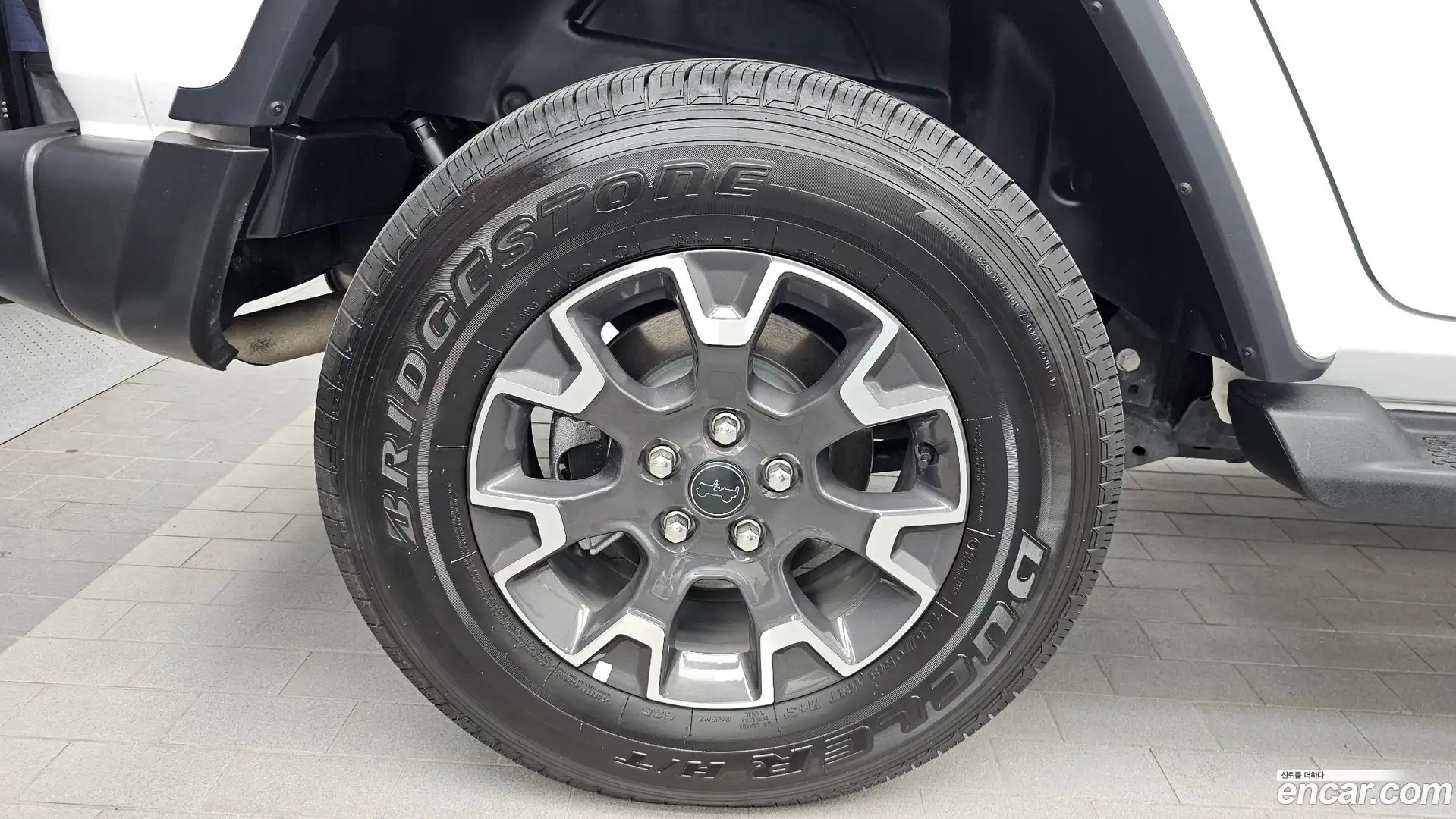 Wrangler Jeep 2024.0-OUTER-005