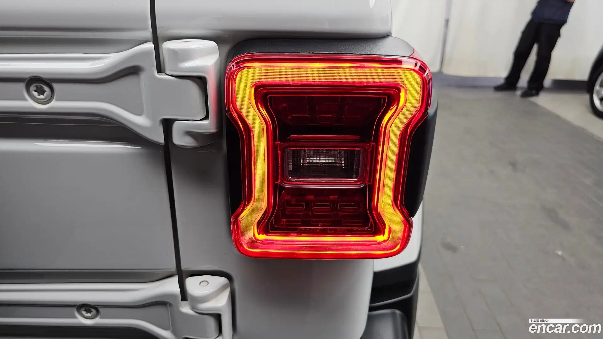 Wrangler Jeep 2024.0-OUTER-033