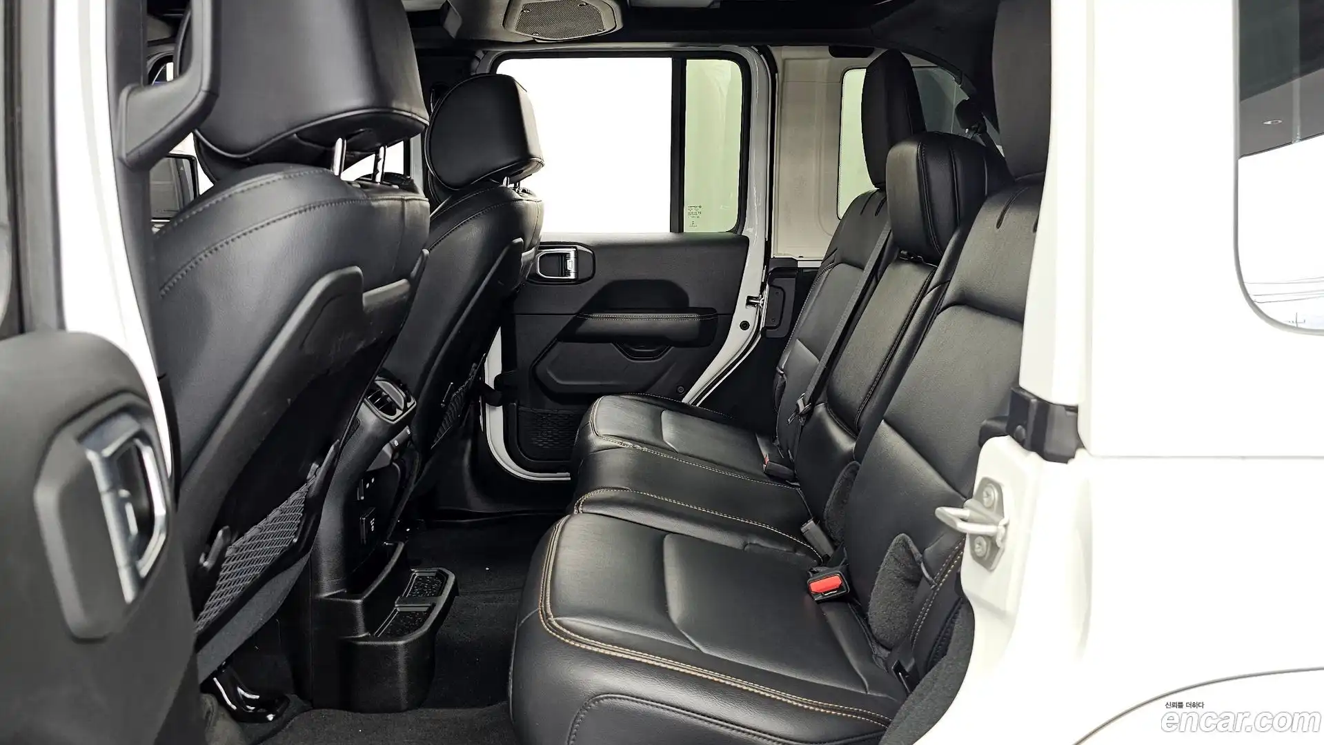 Wrangler Jeep 2024.0-INNER-036