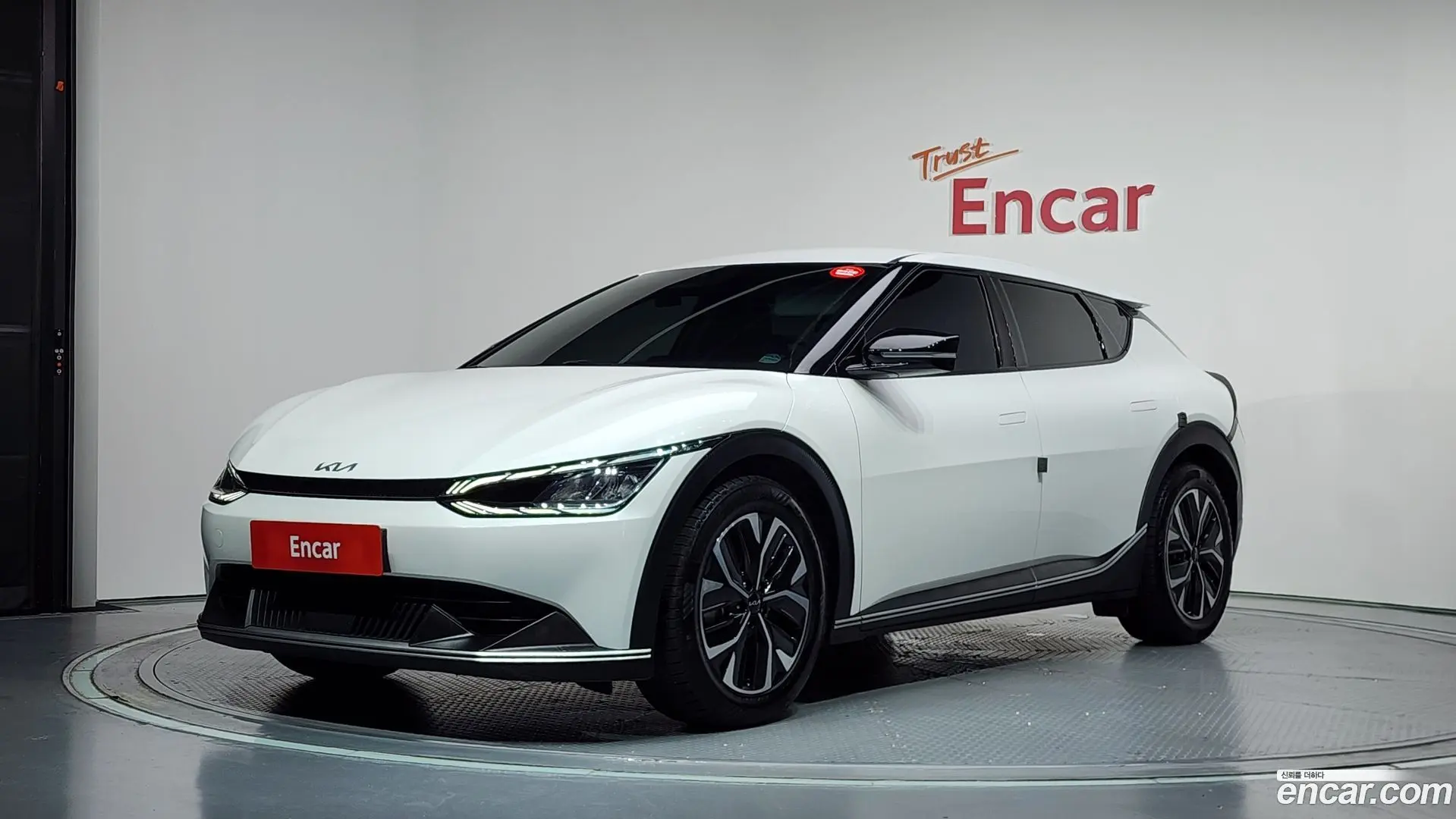 Main__Slider__Photo:EV6 Kia 2021.8-0