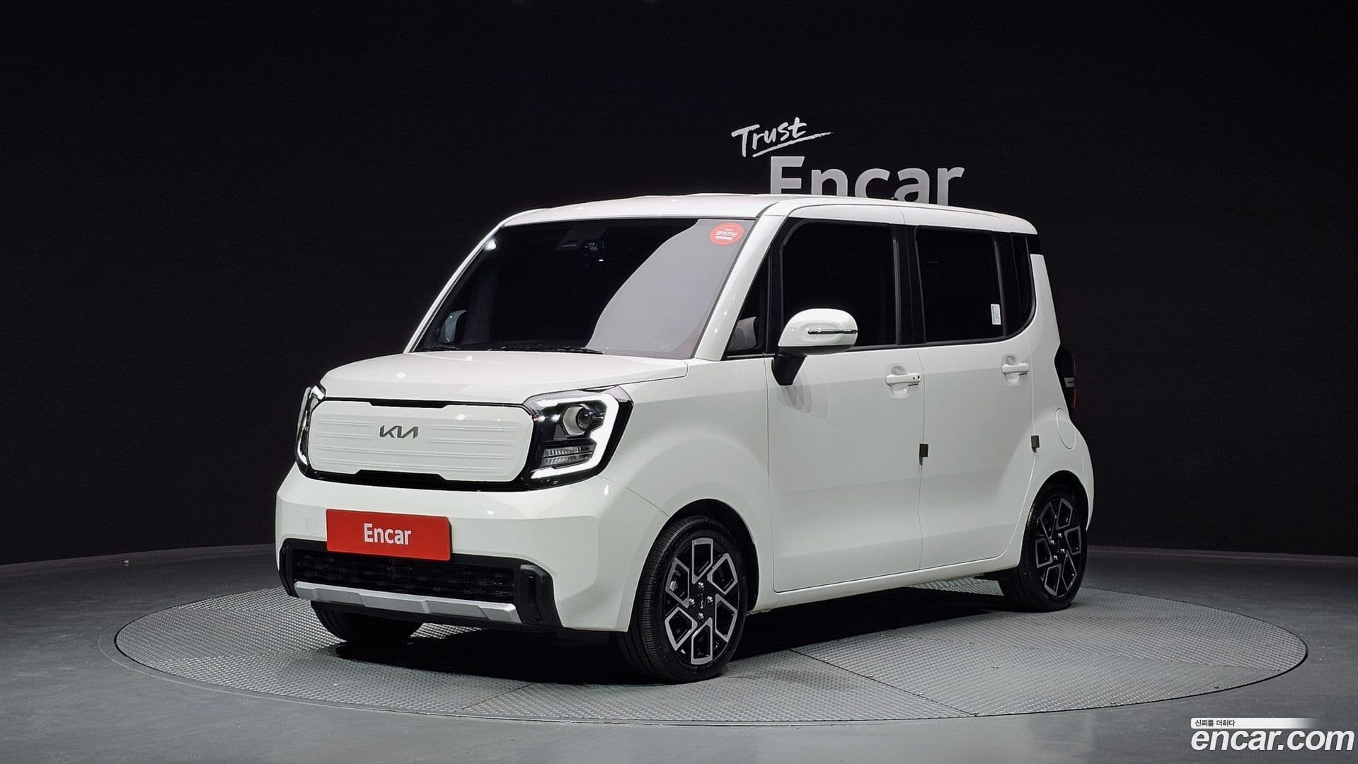Main__Slider__Photo:RAY Kia 2026.3-0