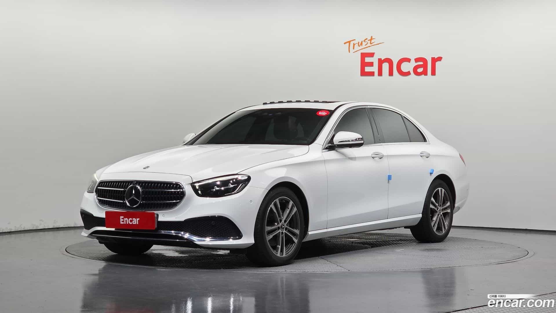 E-Class Mercedes-Benz 2023.9-OUTER-001