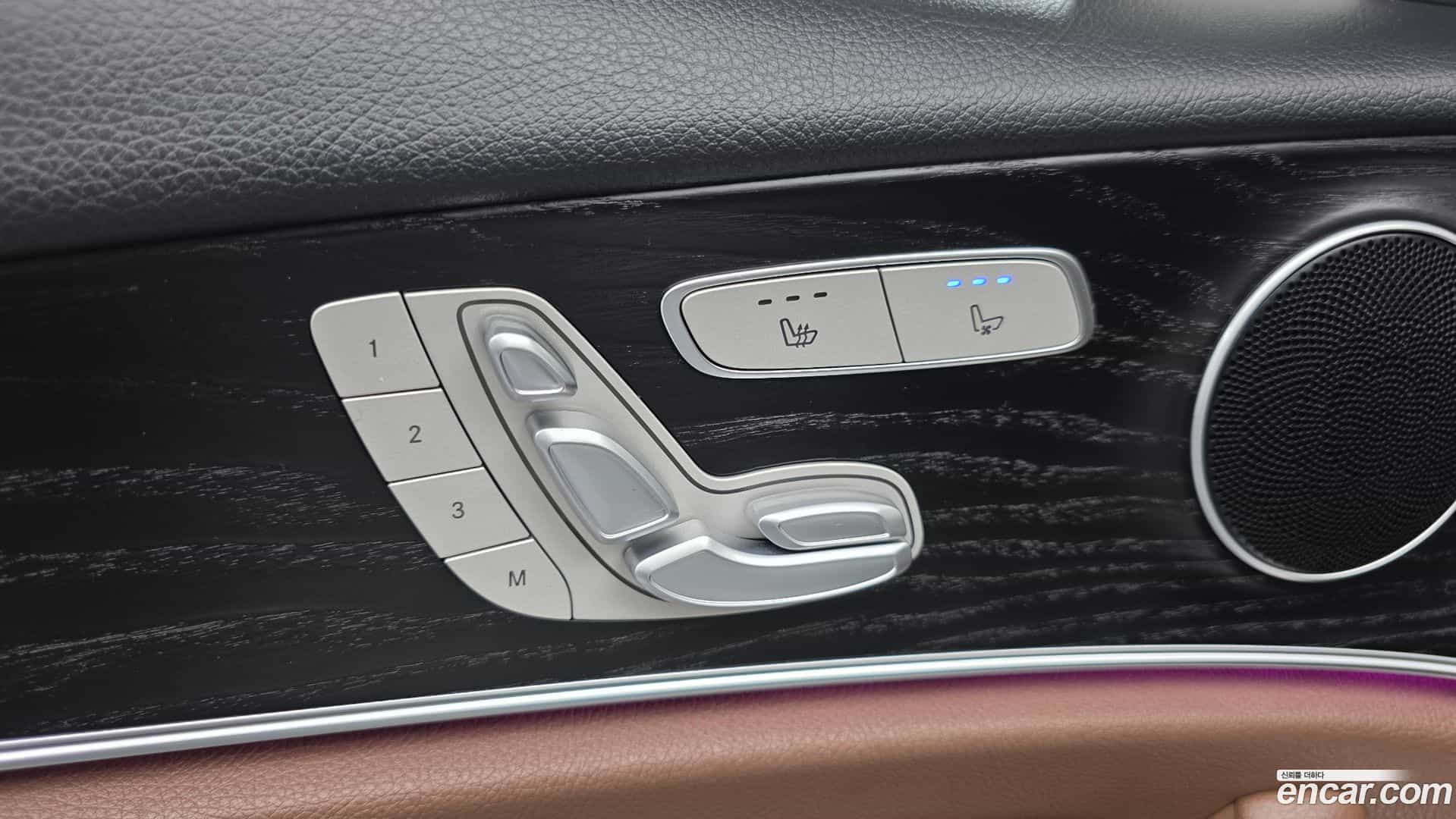 E-Class Mercedes-Benz 2023.9-OPTION-043