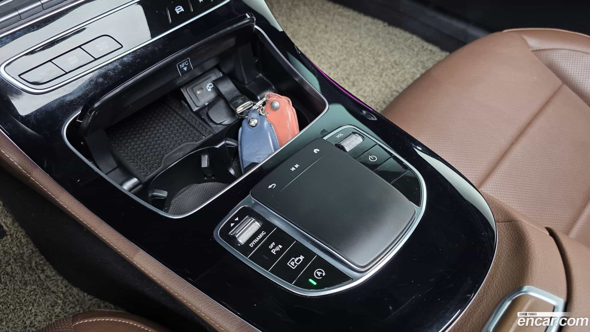 E-Class Mercedes-Benz 2023.9-OPTION-045
