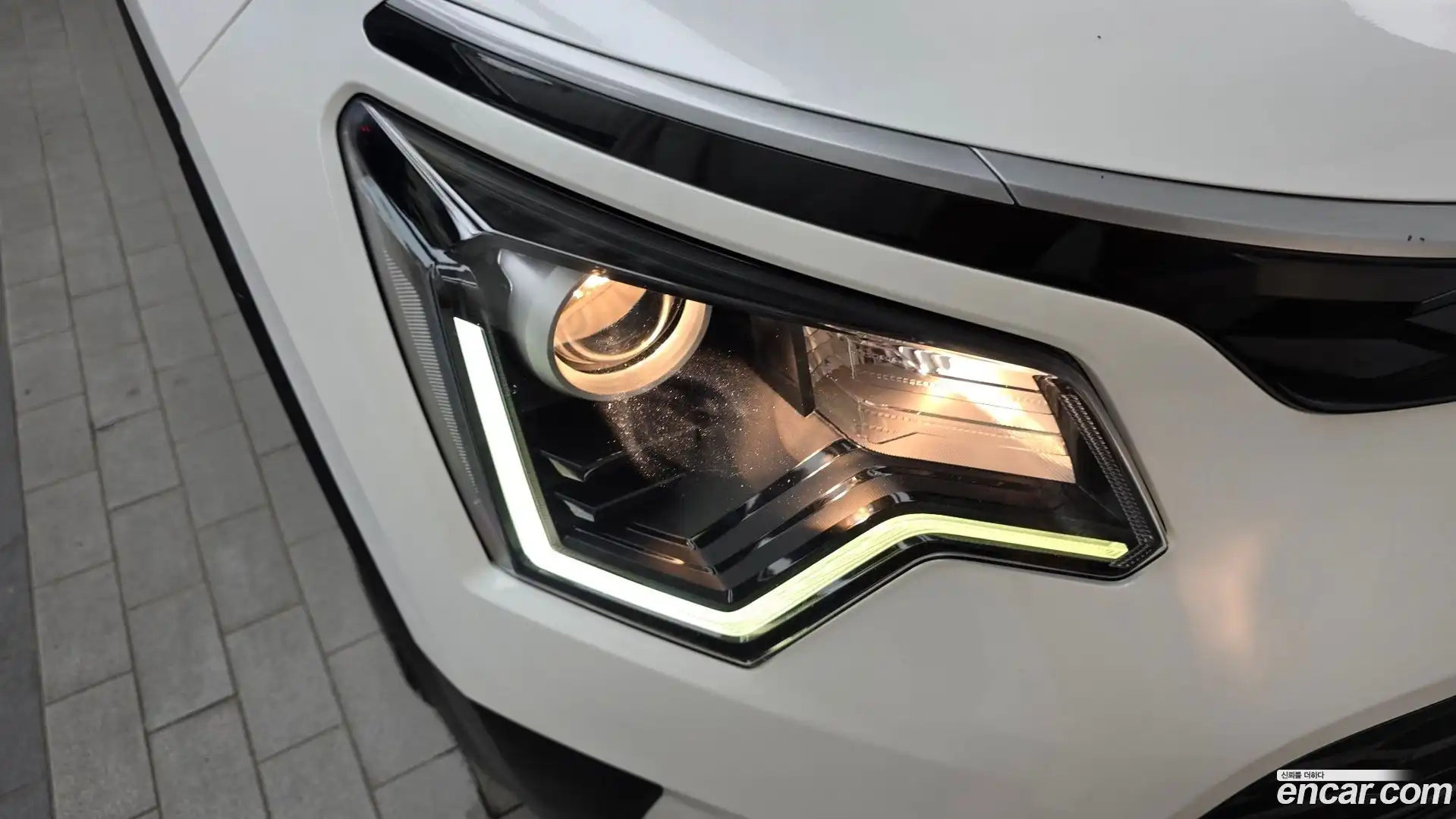 Niro Kia 2023.1-OUTER-032