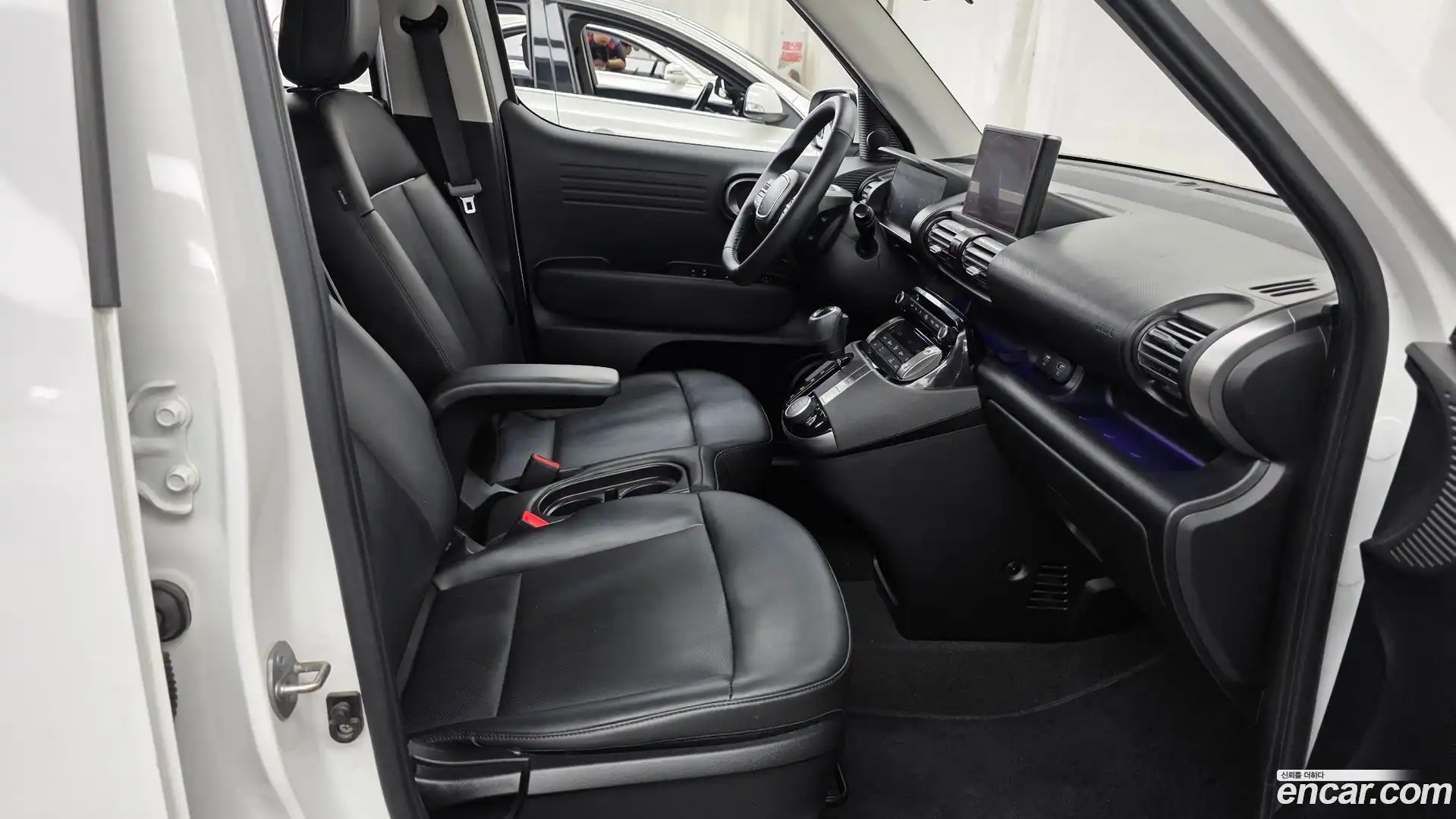 Casper Hyundai 2022.7-INNER-036