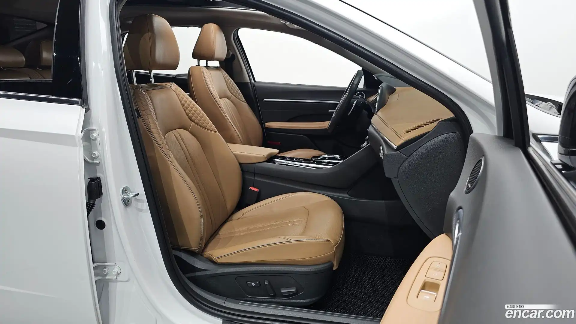 Sonata Hyundai 2019.11-INNER-010