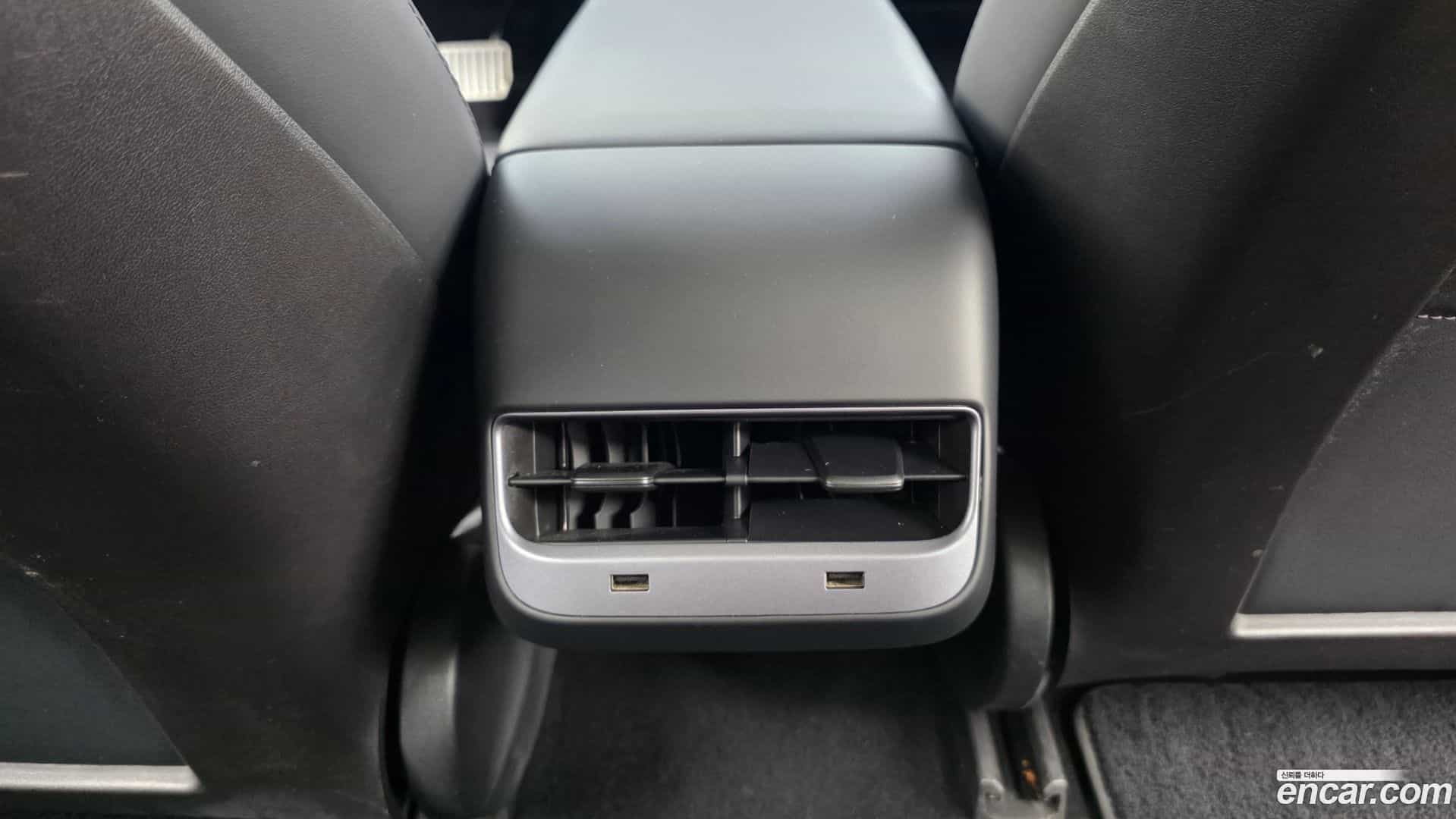 Model 3 Tesla 2020.5-OPTION-022