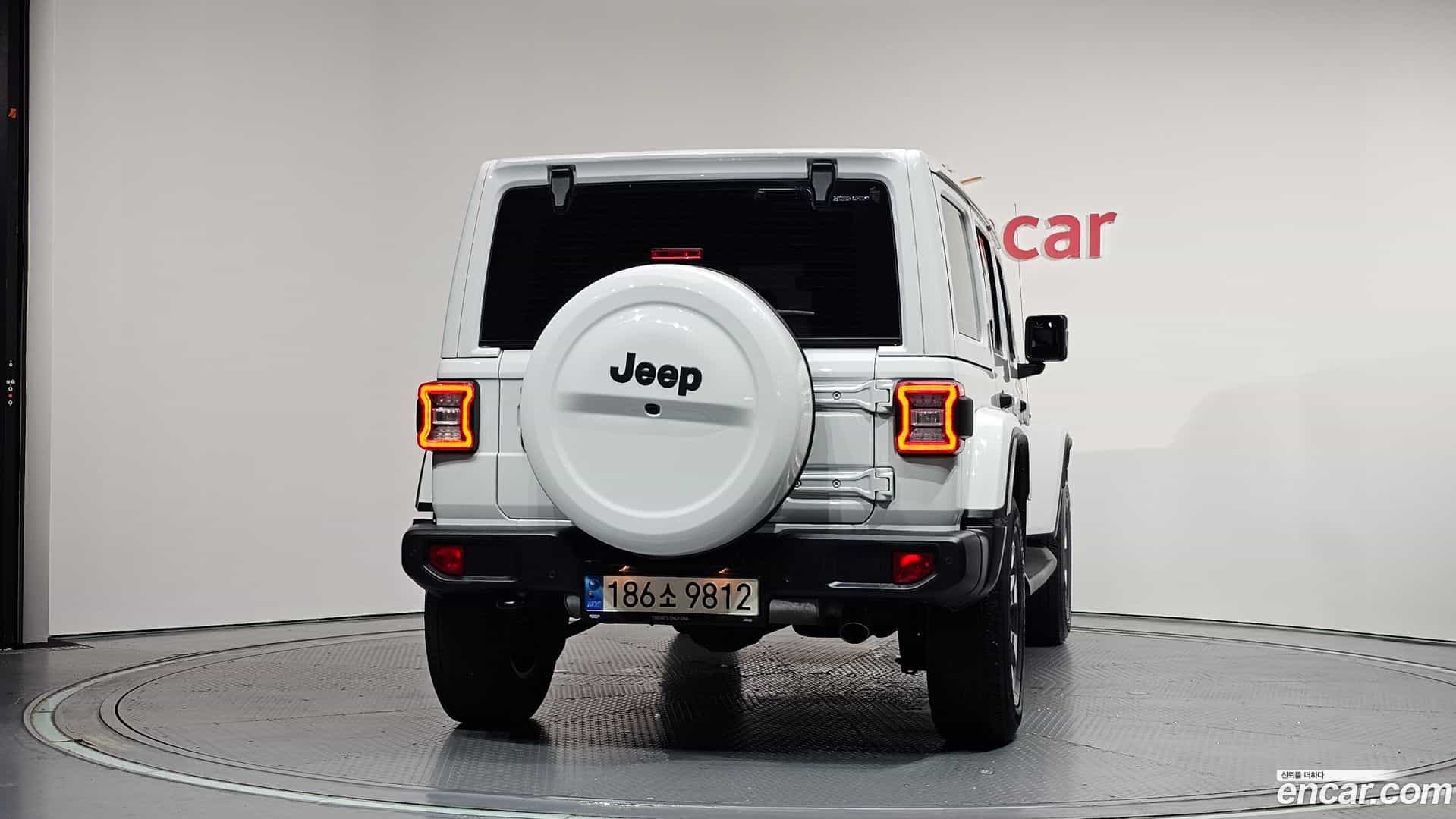 Wrangler Jeep 2022.2-OUTER-004
