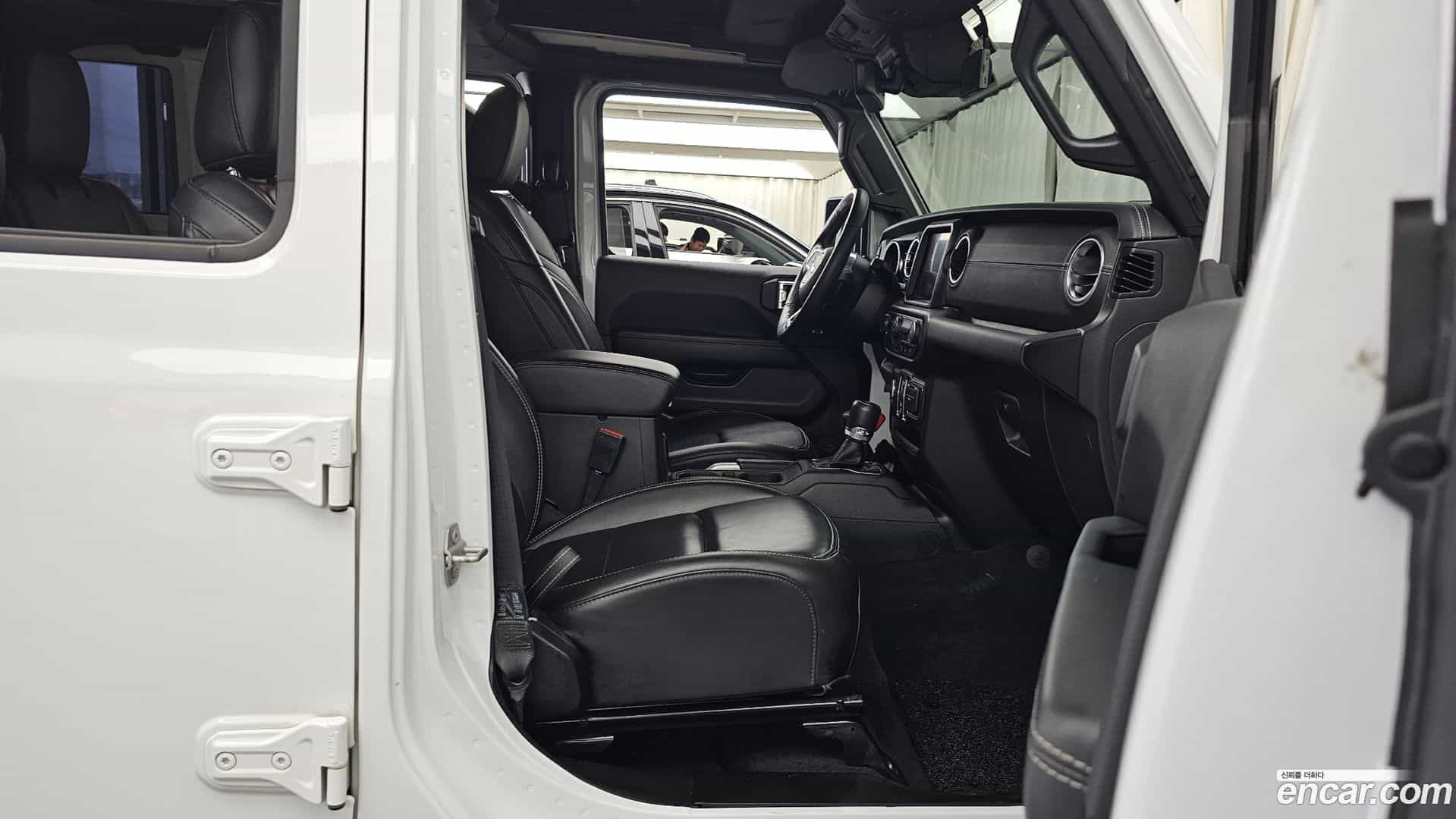 Wrangler Jeep 2022.2-OPTION-015