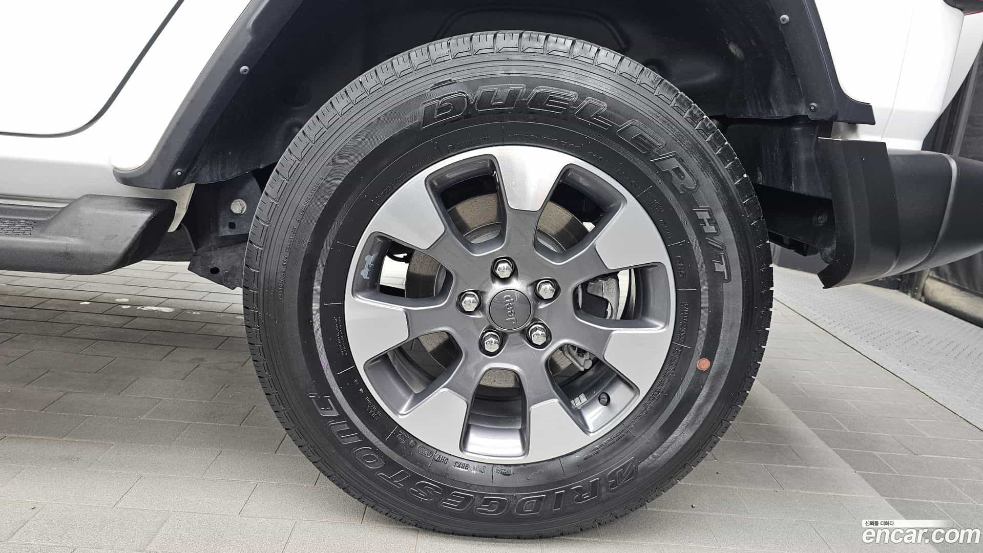 Wrangler Jeep 2022.2-OUTER-031