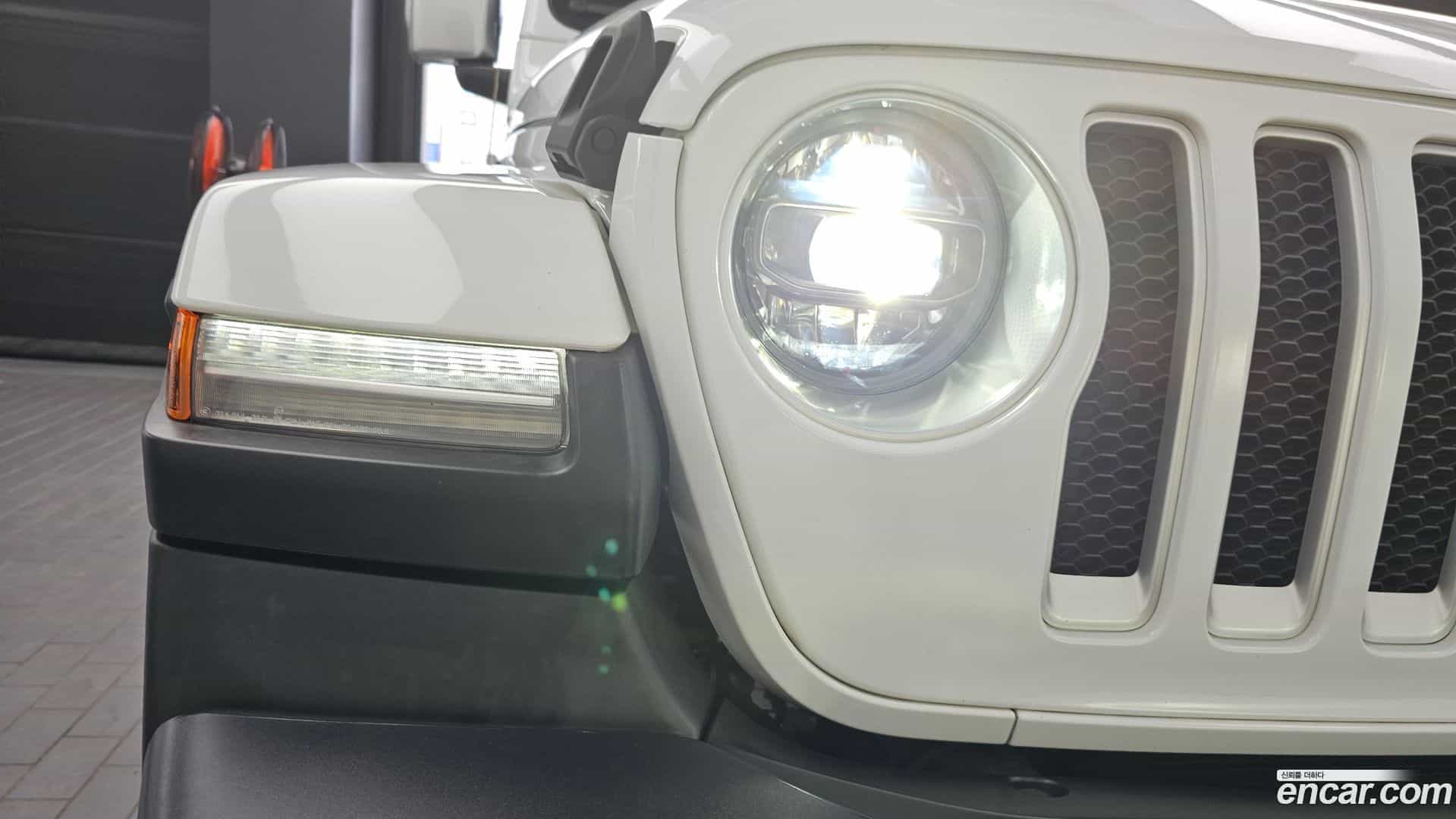 Wrangler Jeep 2022.2-OUTER-032
