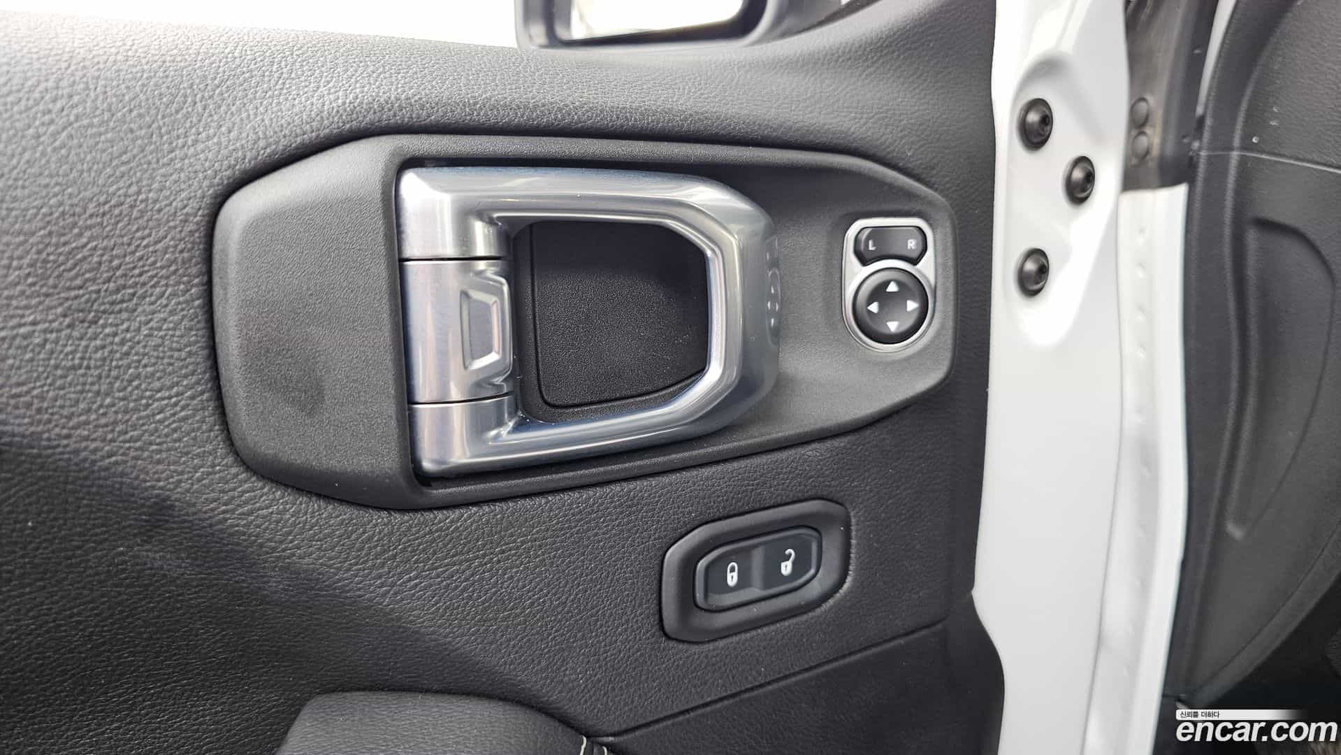 Wrangler Jeep 2022.2-OPTION-043