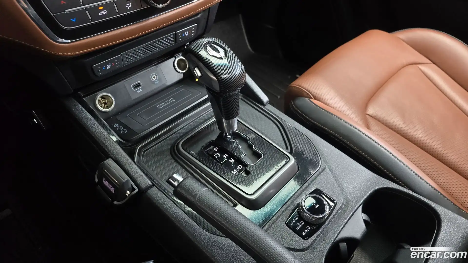 Rexton KG Mobility 2019.8-INNER-009