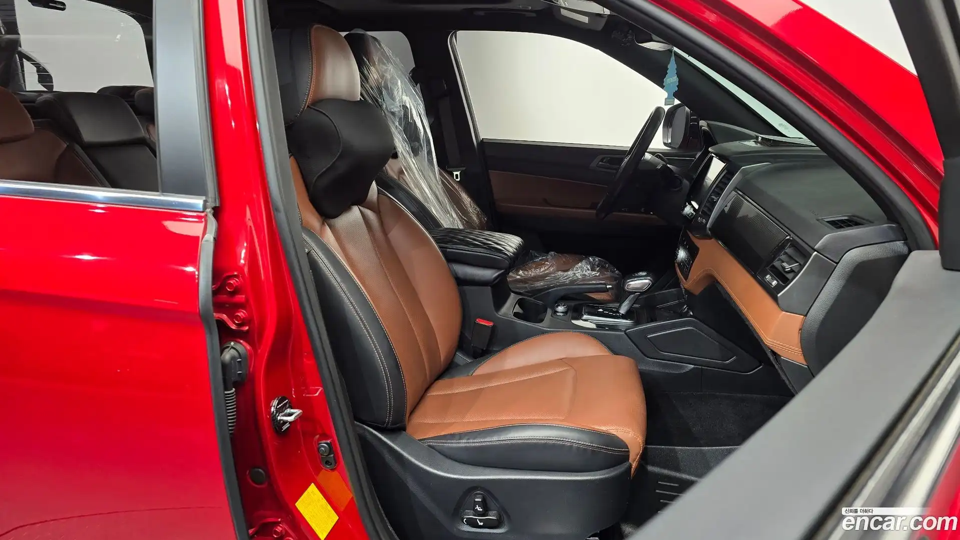 Rexton KG Mobility 2019.8-INNER-036