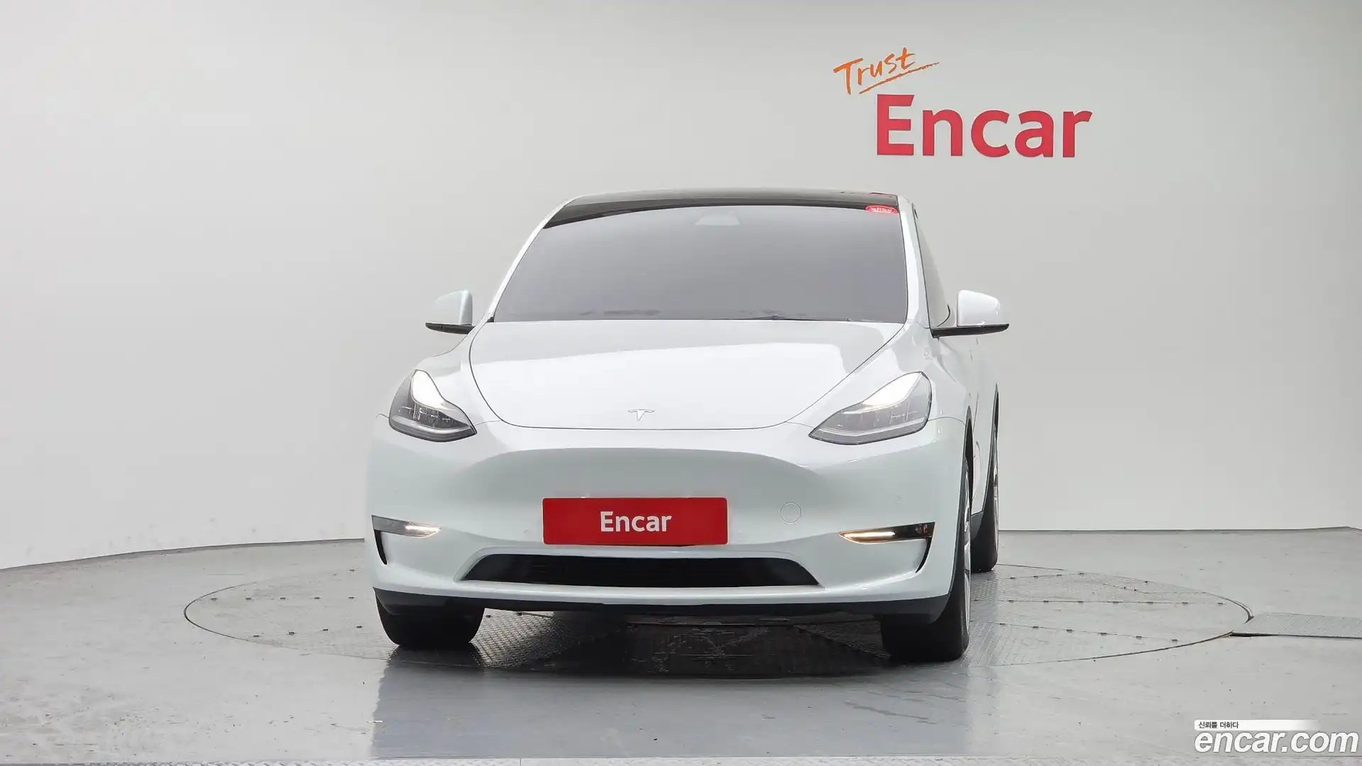 Model Y Tesla 2021.5-OUTER-003