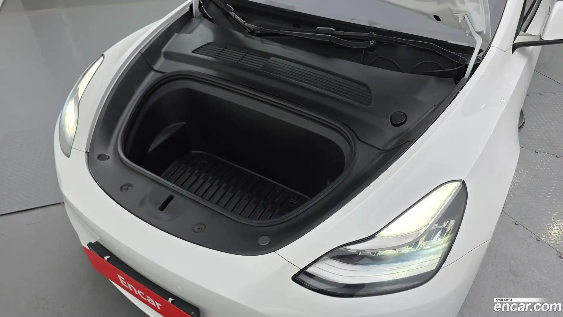 Model Y Tesla 2021.5-OUTER-006