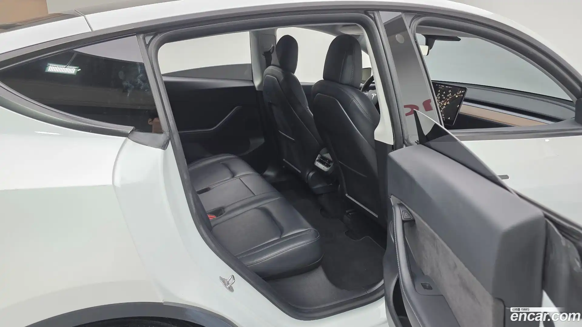 Model Y Tesla 2021.5-OPTION-015