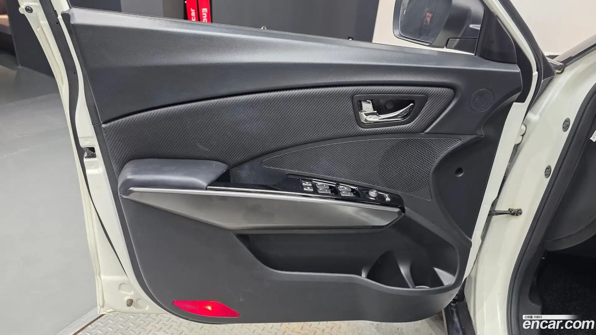 TIBOLI KG Mobility 2020.0-INNER-034