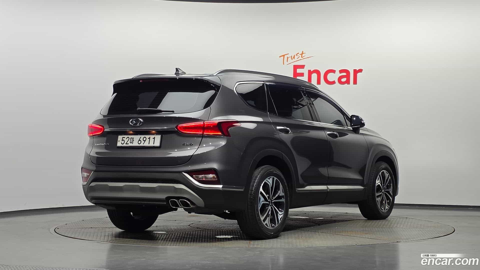 Santafe Hyundai 2019.2-OUTER-002