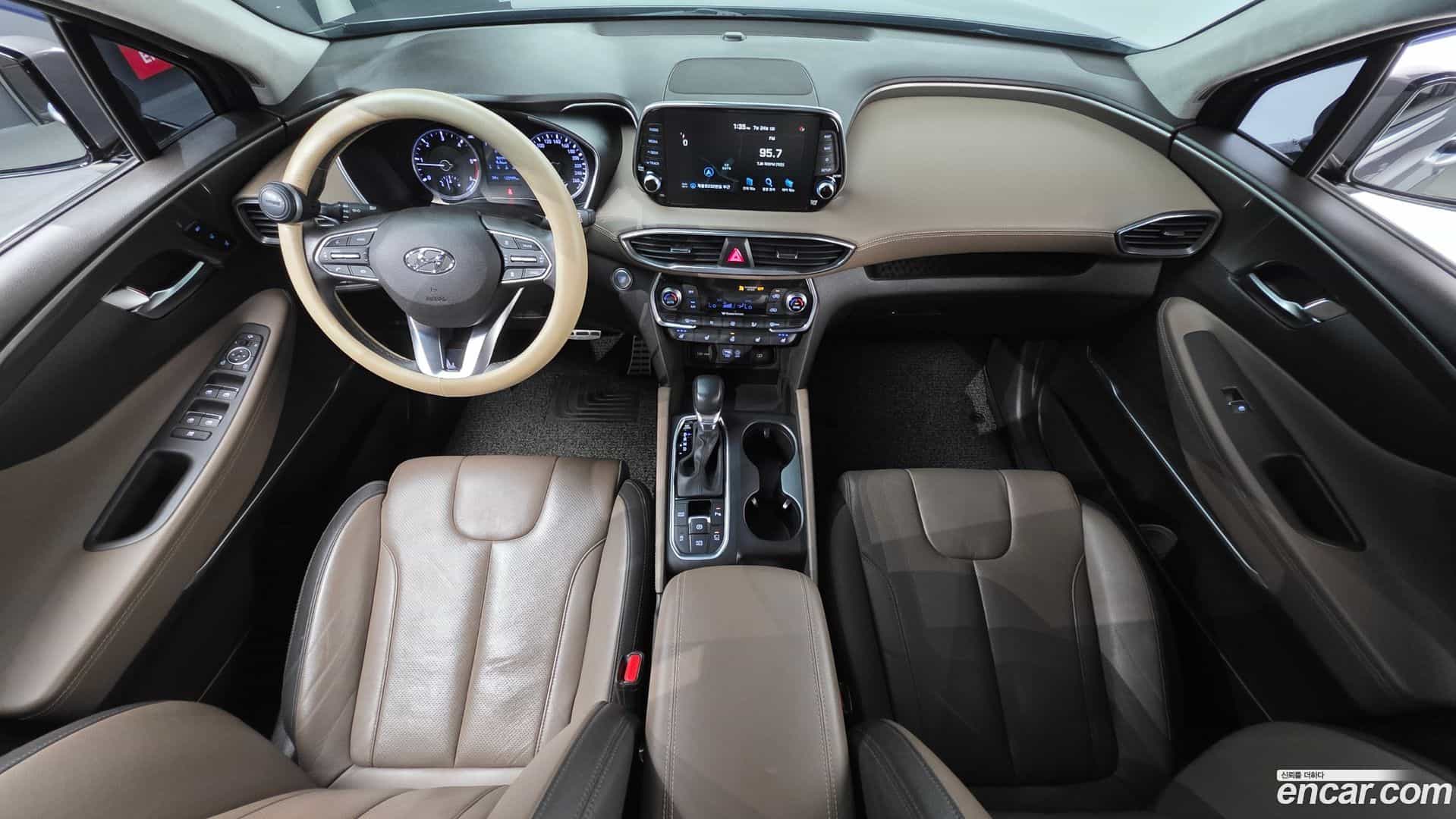 Santafe Hyundai 2019.2-INNER-007