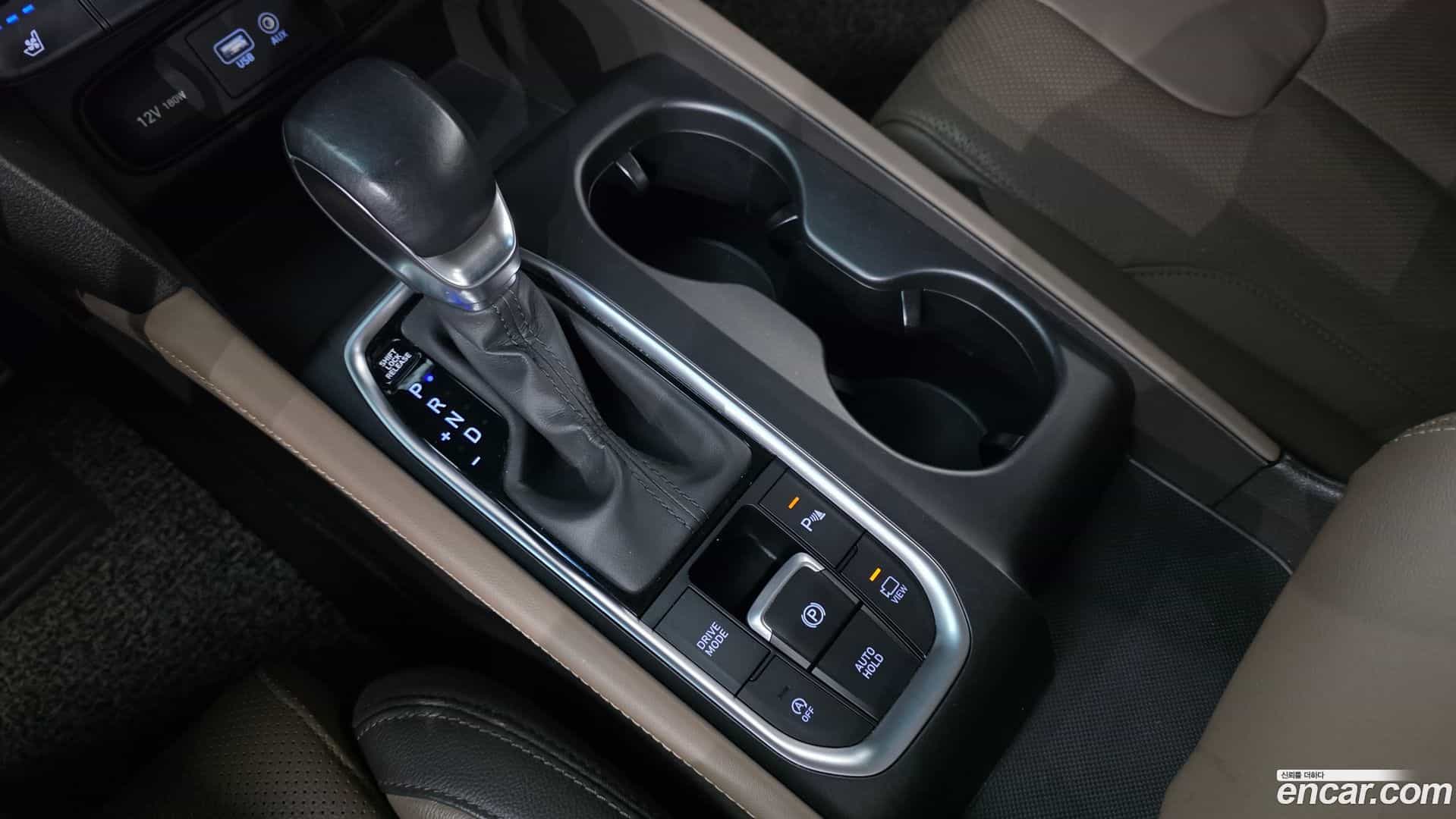 Santafe Hyundai 2019.2-INNER-009