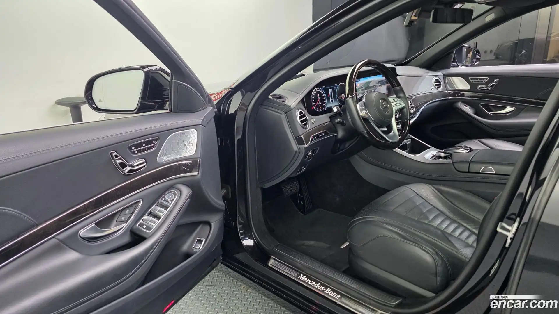 S-Class Mercedes-Benz 2018.2-INNER-010