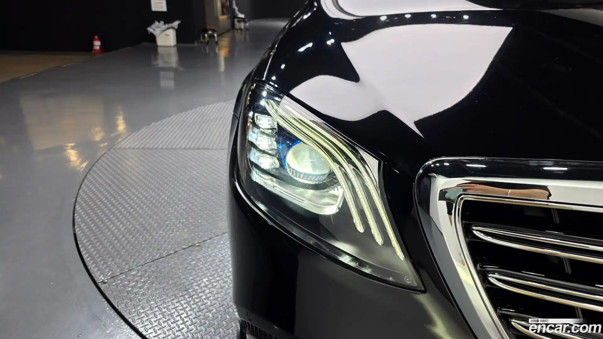 S-Class Mercedes-Benz 2018.2-OUTER-032