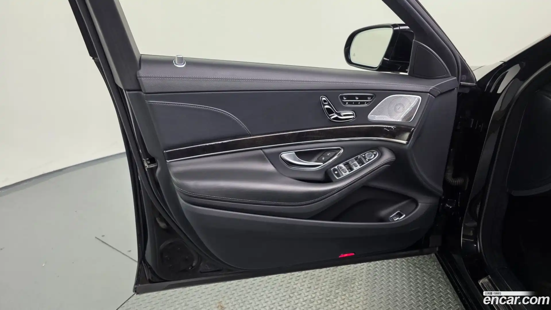 S-Class Mercedes-Benz 2018.2-INNER-034