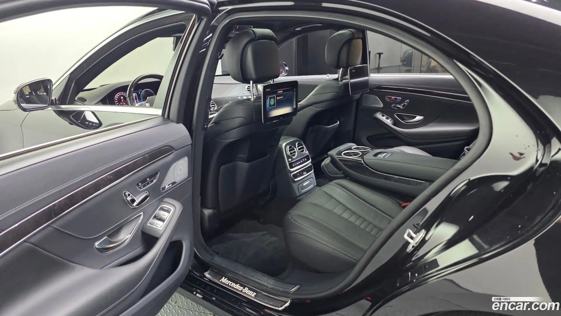 S-Class Mercedes-Benz 2018.2-INNER-036