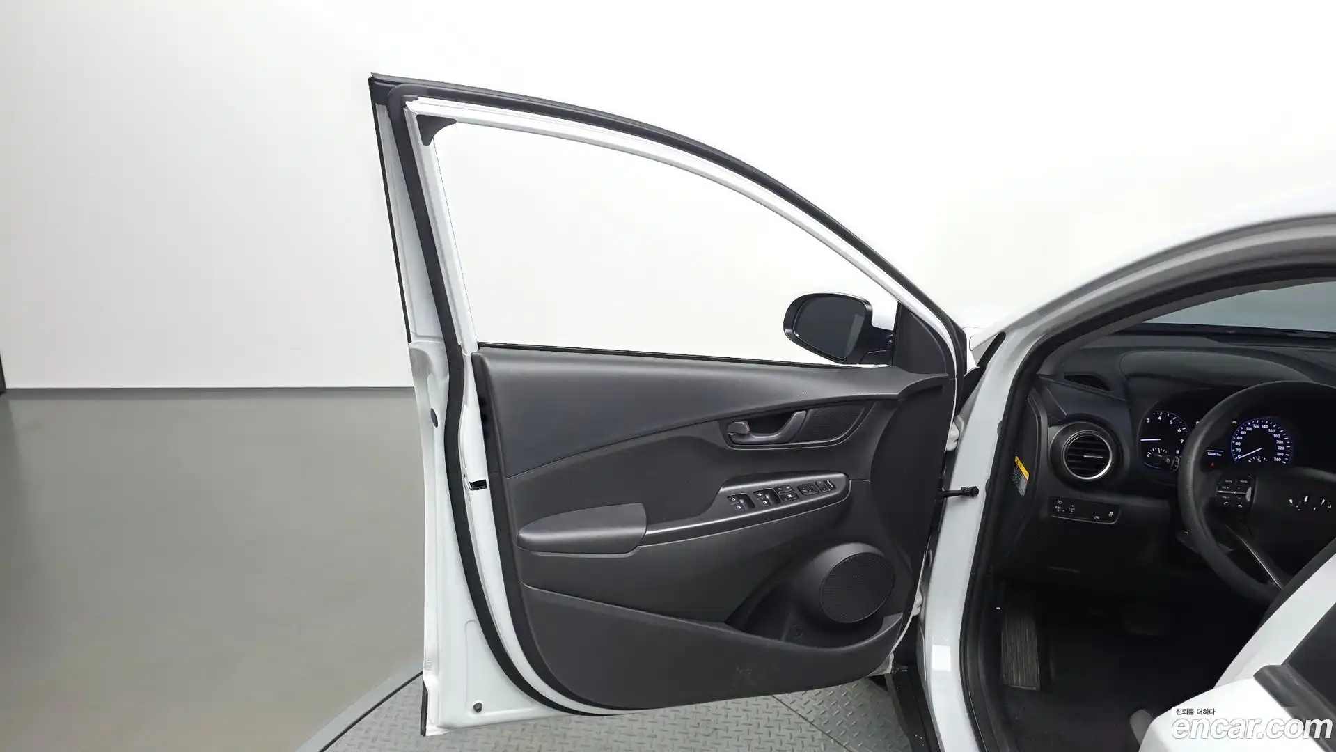 Kona Hyundai 2020.5-INNER-034