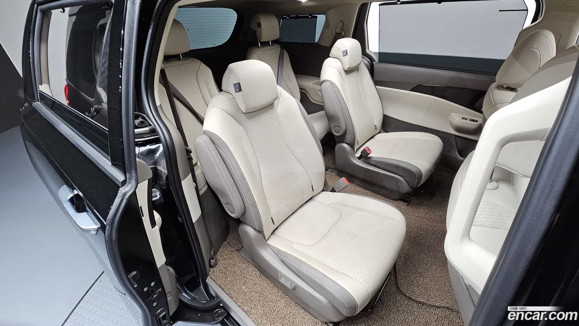 Canival Kia 2025.4-OPTION-017