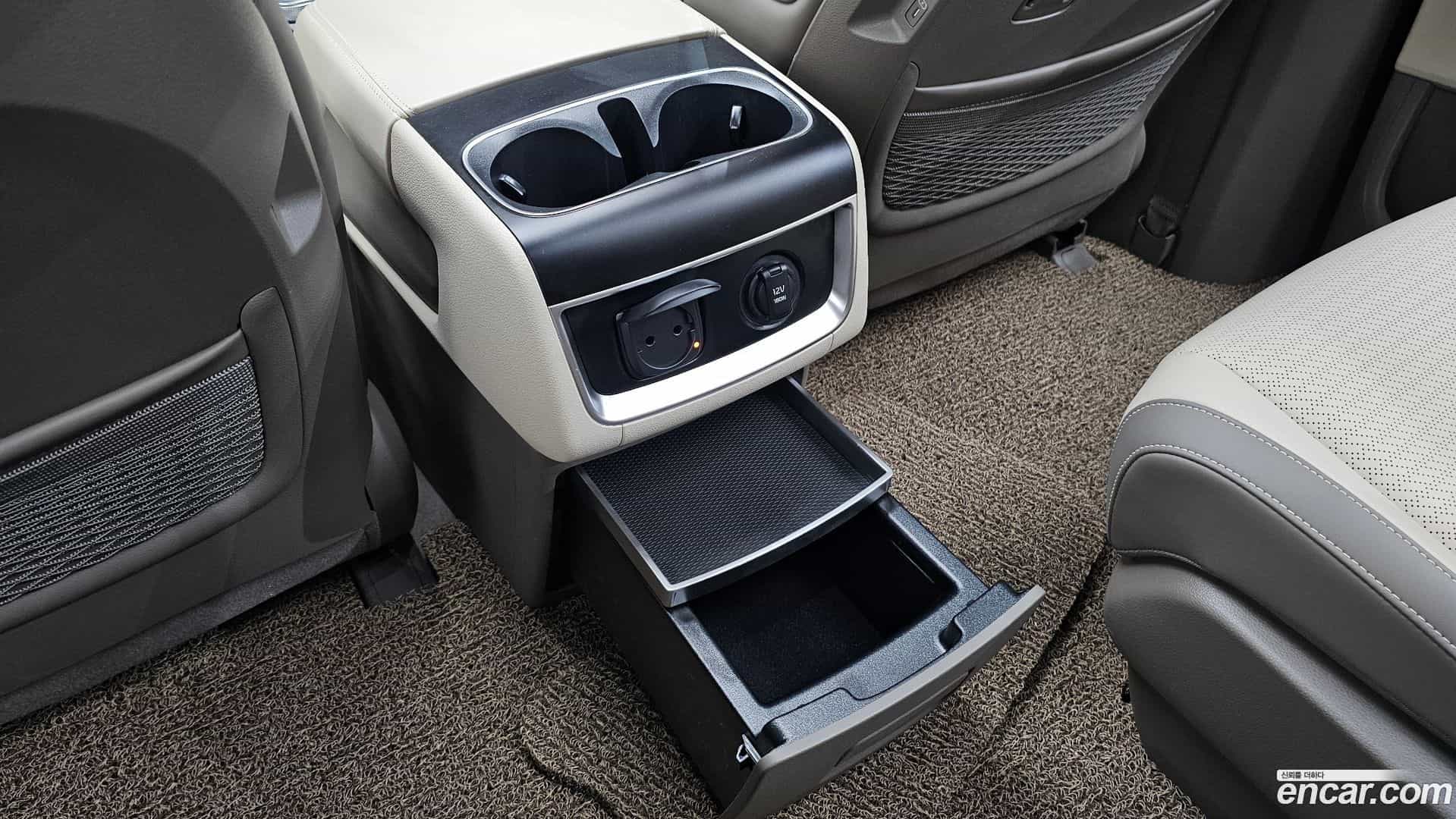 Canival Kia 2025.4-OPTION-050
