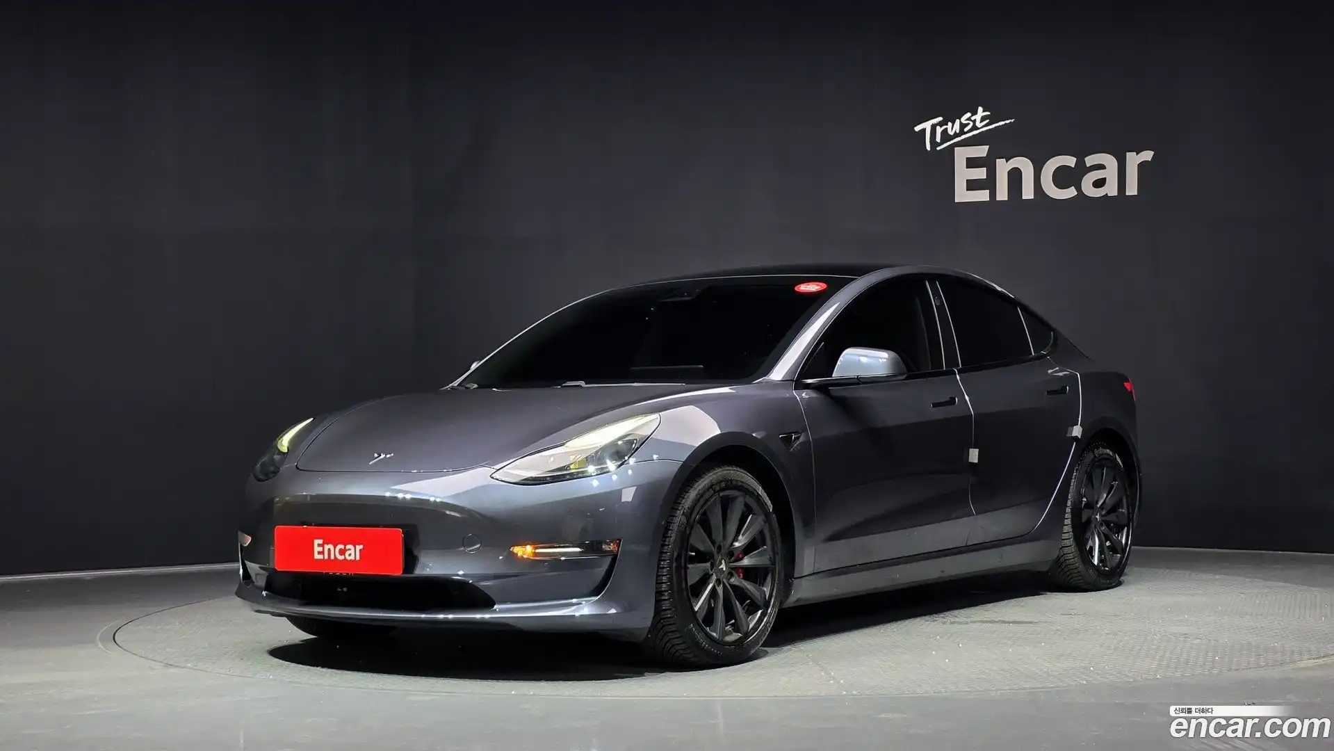 Model 3 Tesla 2021.2-OUTER-001
