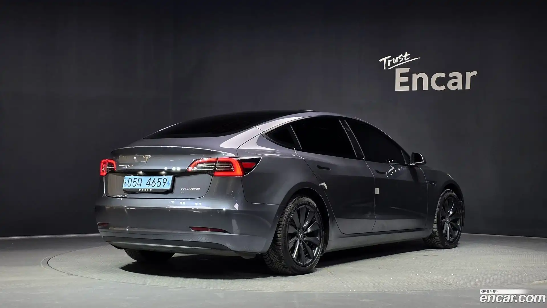 Model 3 Tesla 2021.2-OUTER-002